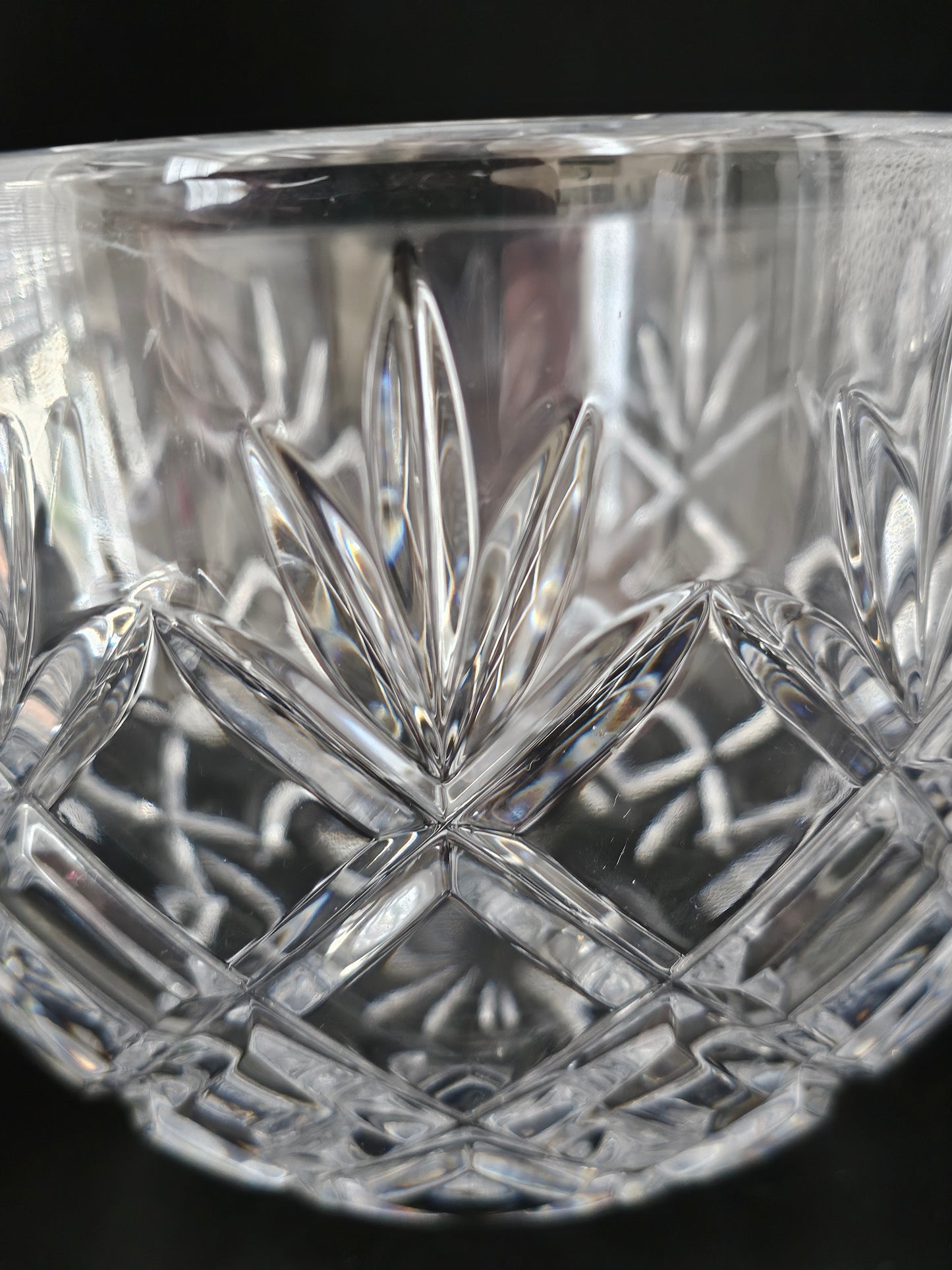 Large Waterford Irish Crystal Bowl. 21cm. 8.5"