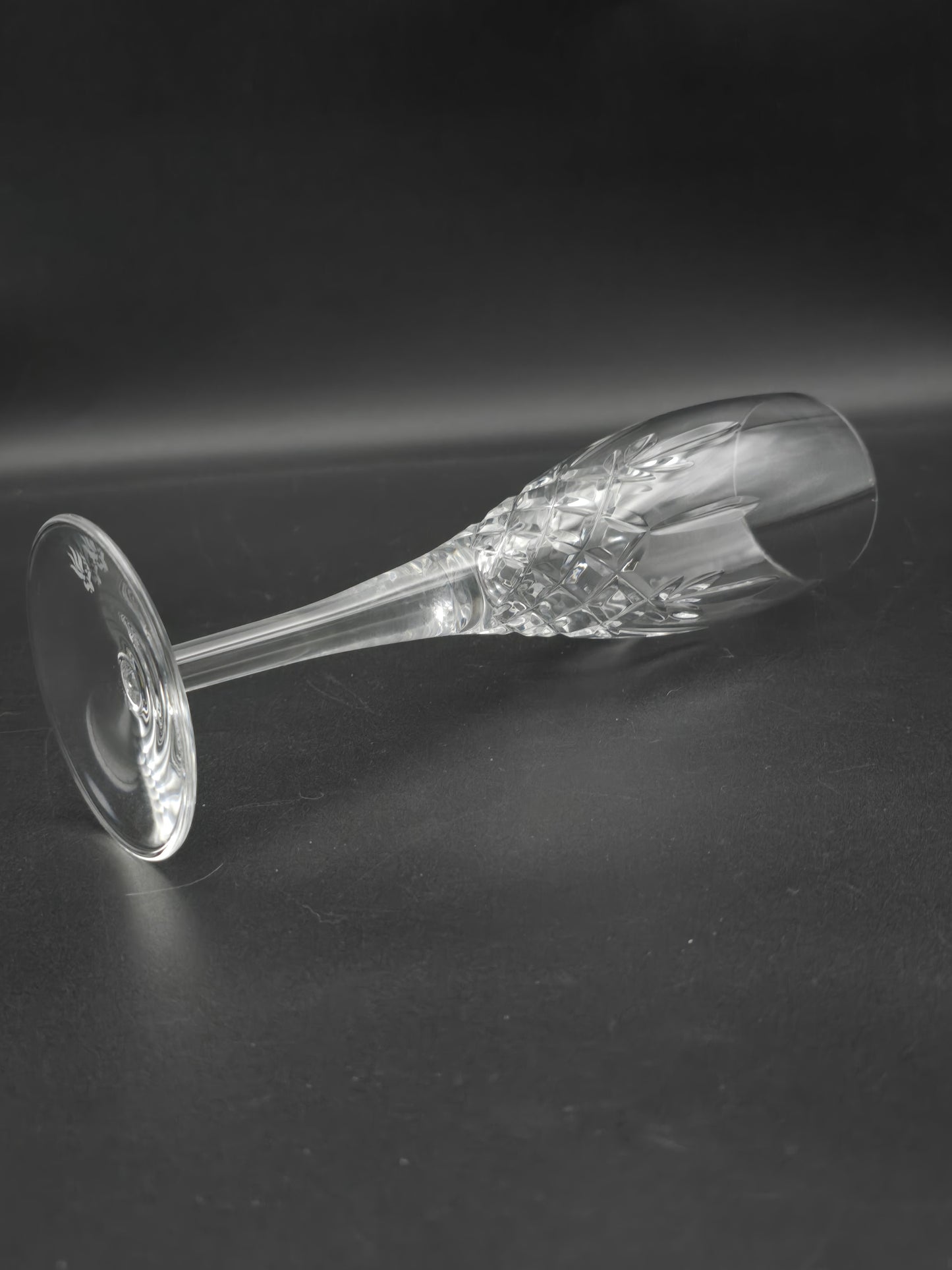 Single Royal Doulton Dorchester Pattern Crystal Champagne Flute 200ml. 22cm tall