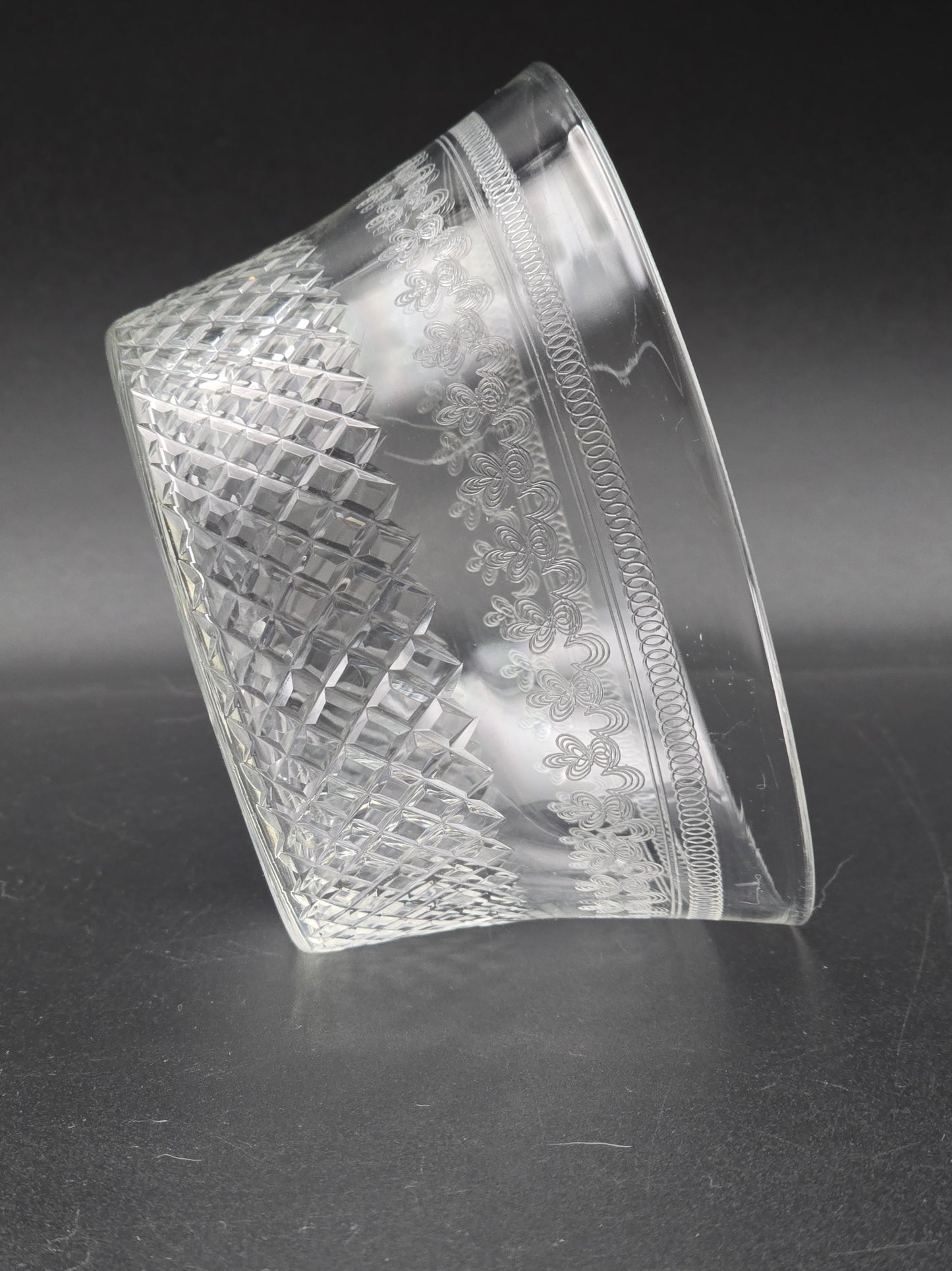 Set of 6 Lady Hamilton Pall Mall Crystal Bowls. 11.5cm wide.