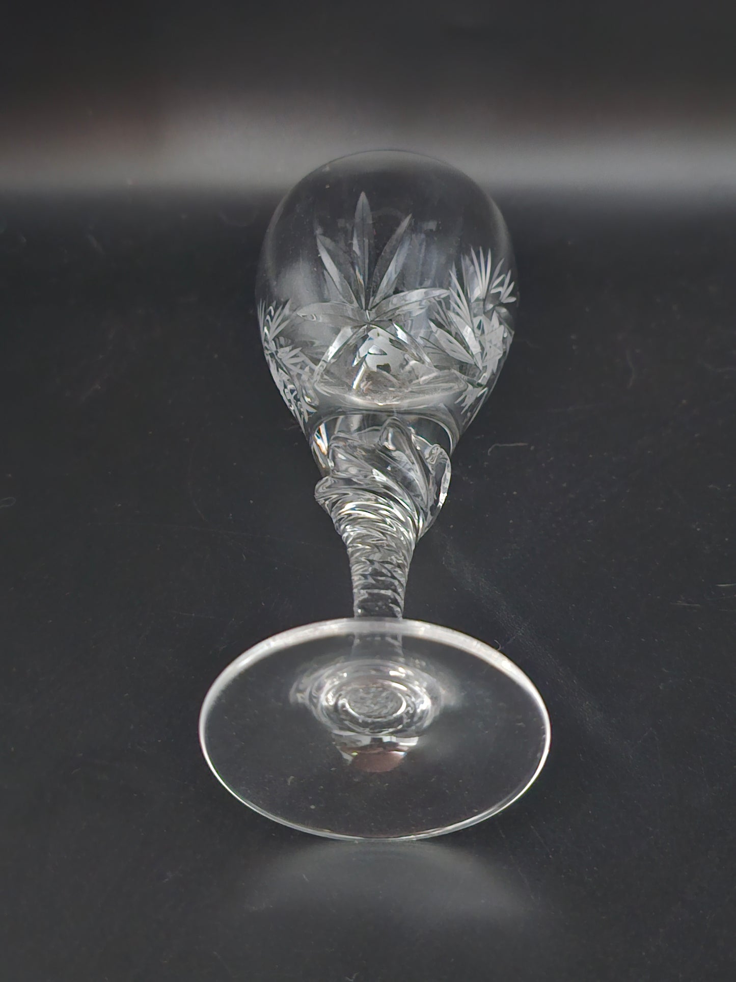 Beautiful Single Crystal Wine Glass. 150ml