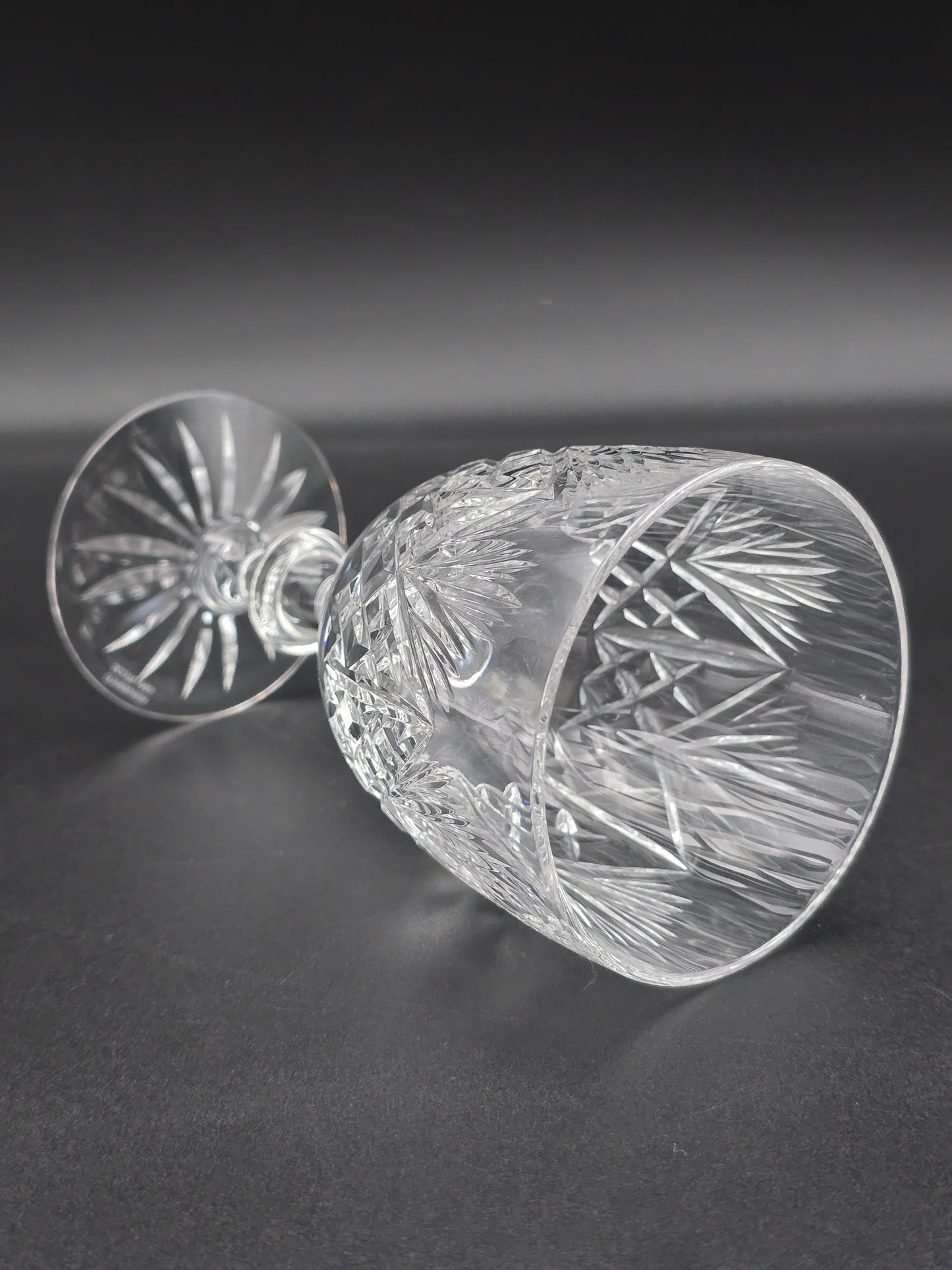 Set of 4 Edinburgh Crystal Iona Pattern 225ml.  14.5cm tall.
