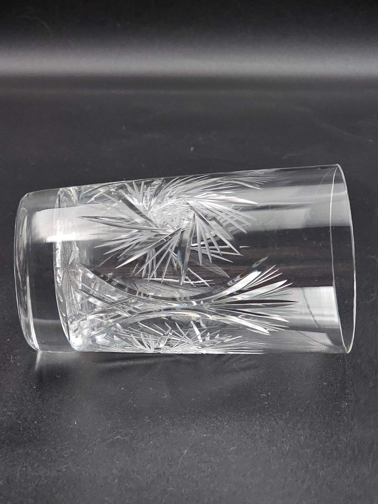 Set of 5 Fine, thin rim Tumbler Crystal glasses. 275ml