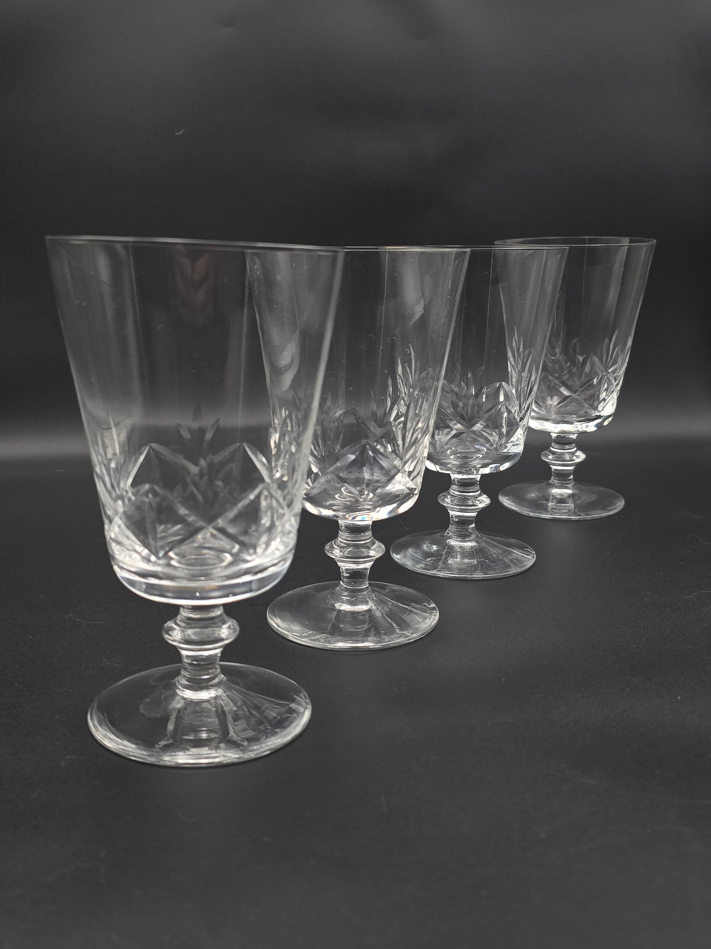 Set of 4 Large Crystal Claret wine glasses. 375ml.