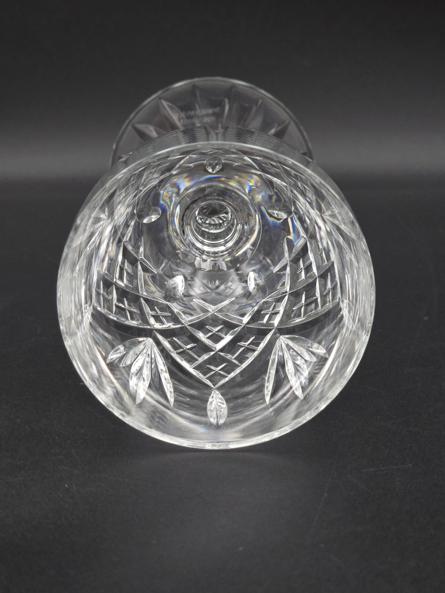 Set of 6 Edinburgh Crystal Balmoral Pattern Crystal wine glasses. 200ml. 15.5cm tall.