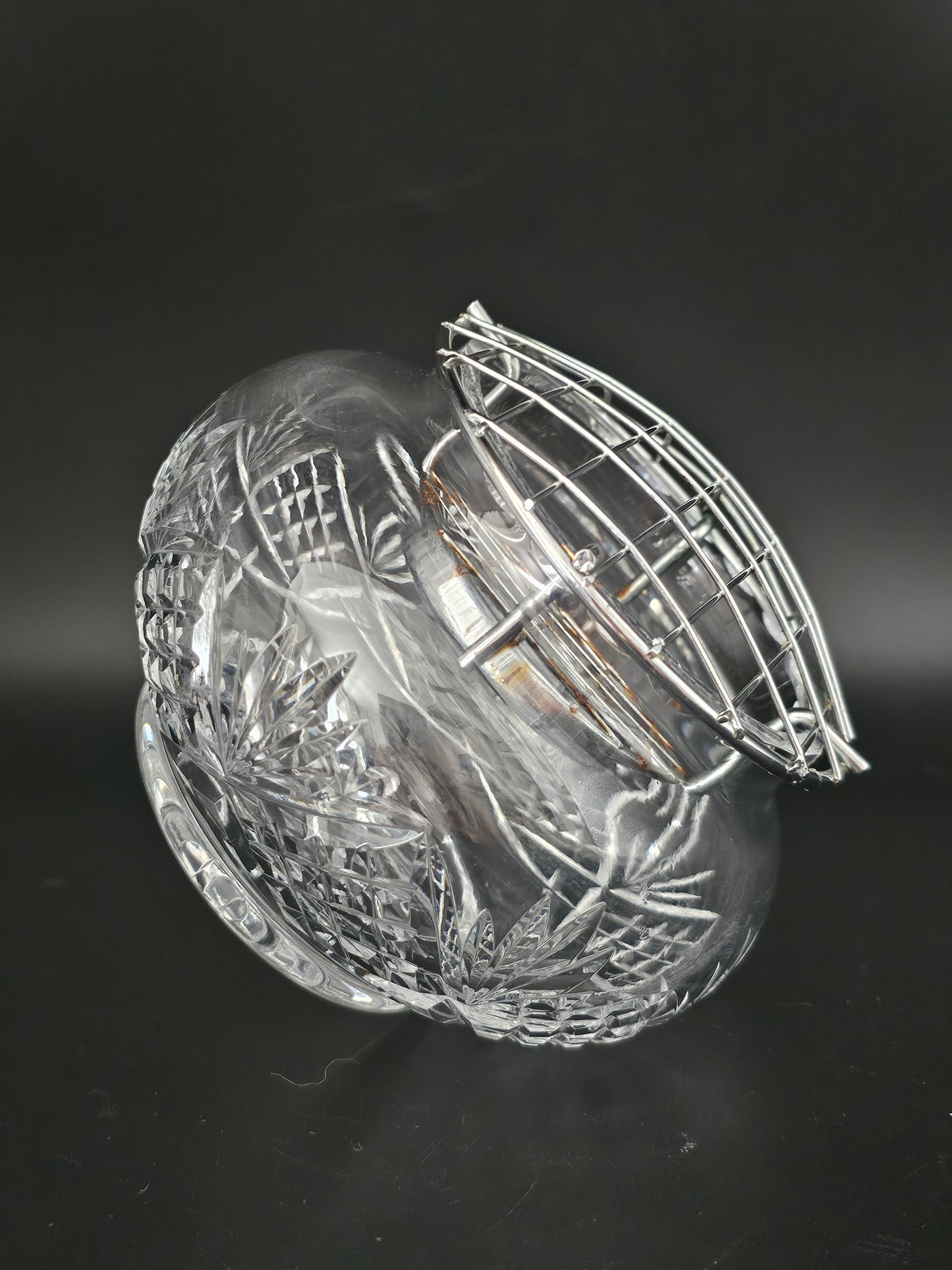 Small Crystal Rose Bud Bowl.11cm tall.