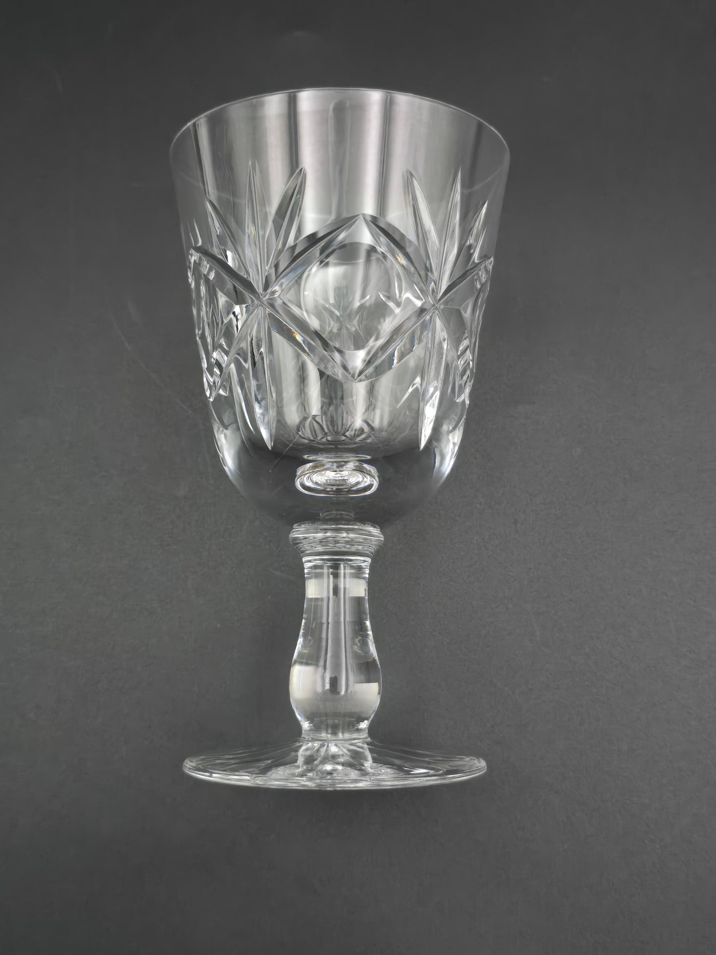 Set of 4* Large Vintage Crystal wine glasses. 250ml