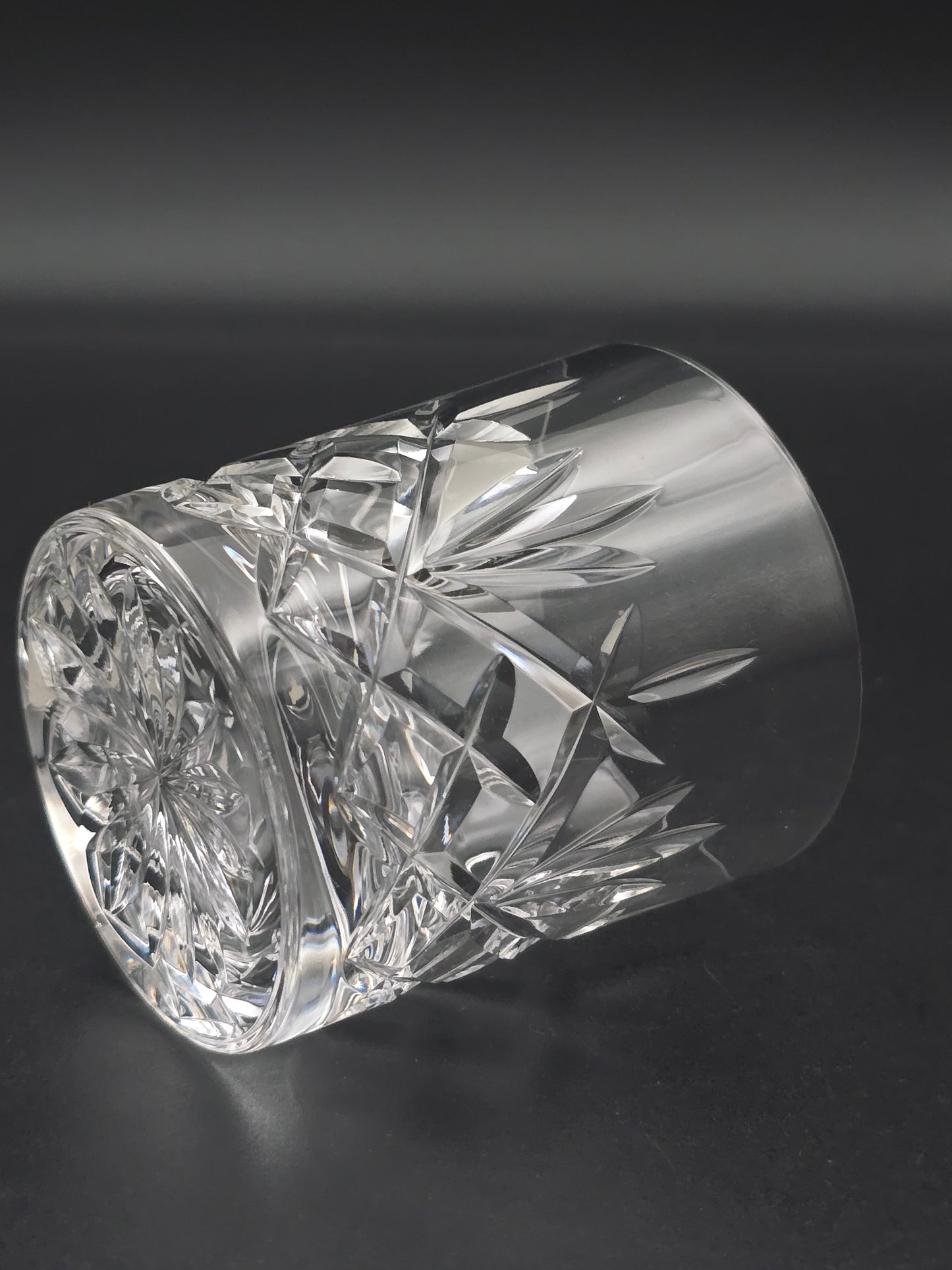 Boxed Set of 6 Edinburgh Crystal Tumblers – 7oz | Fan & Leaf Cut | Star Base | Satin-Lined Case | Scotland c.1990s–2000s