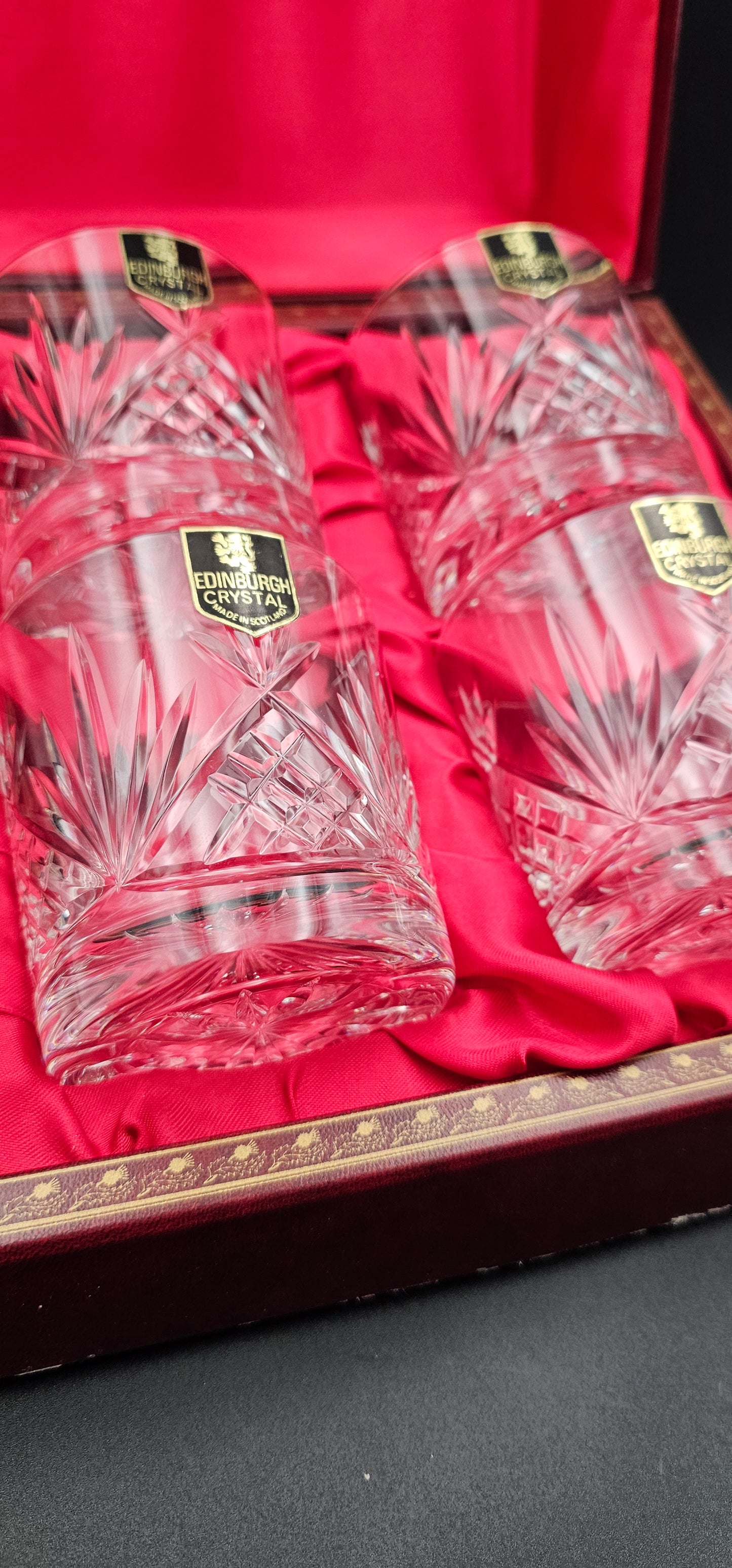 Set of 4 Edinburgh Crystal Sutherland Pattern Crystal Tumblers in satin lined presentation box 9oz