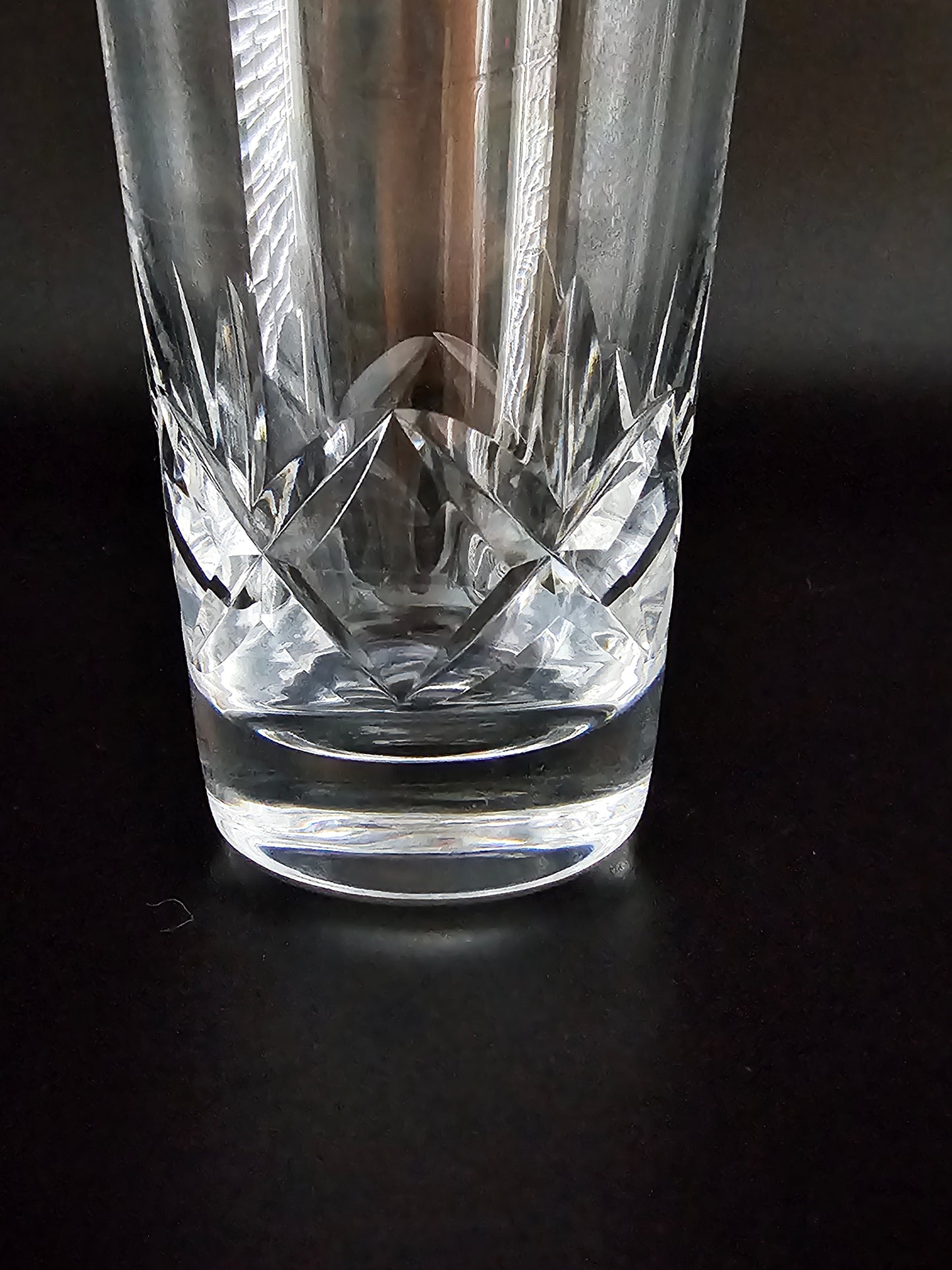Set of 4 Stuart Crystal Glengarry Pattern Liquer glasses. Ideal for Baileys. 150ml.