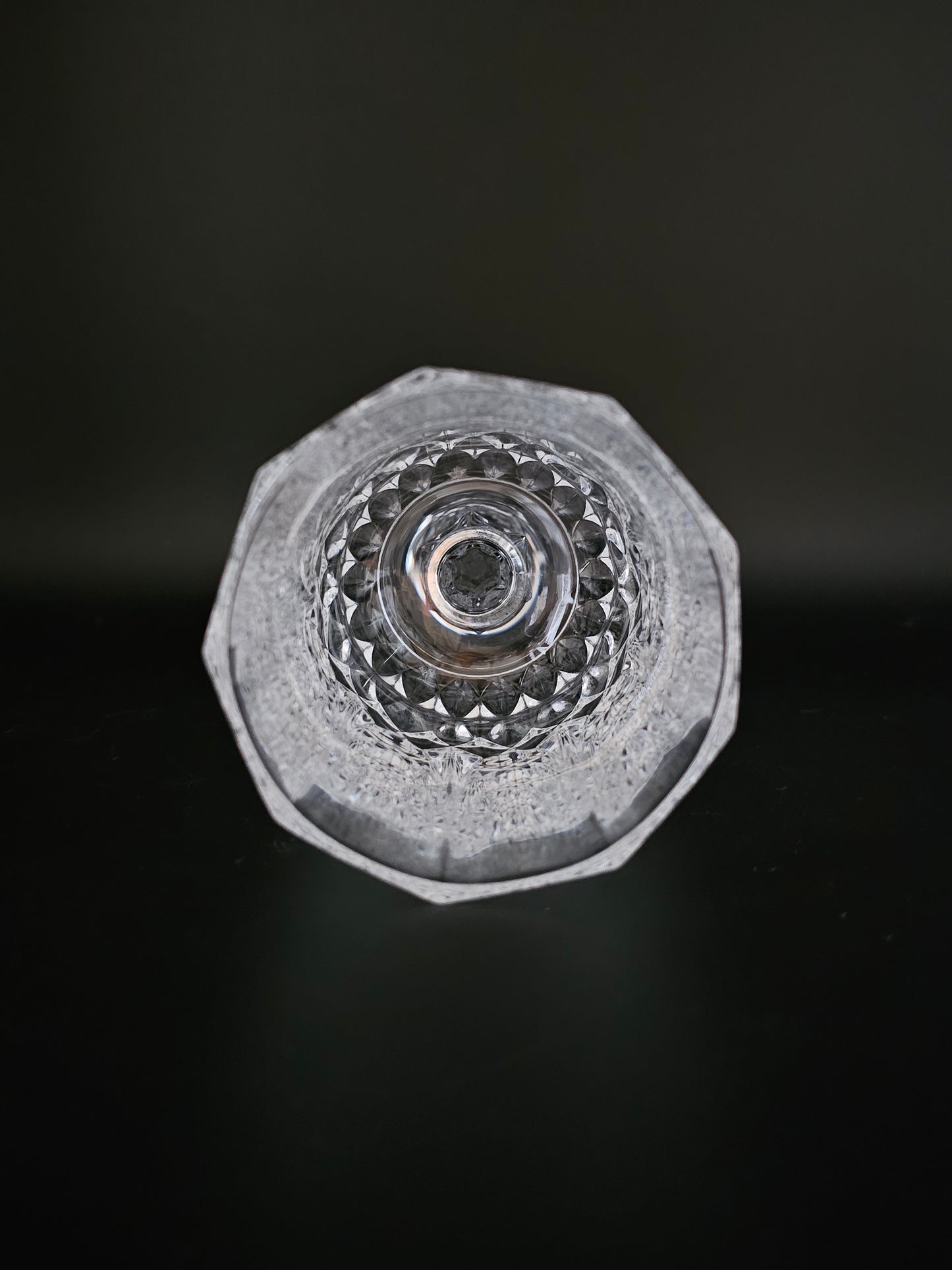 Set of 6.(Plus 1 free!) Tall, Large Crystal Wine Glasses. 18cm tall. 250ml.