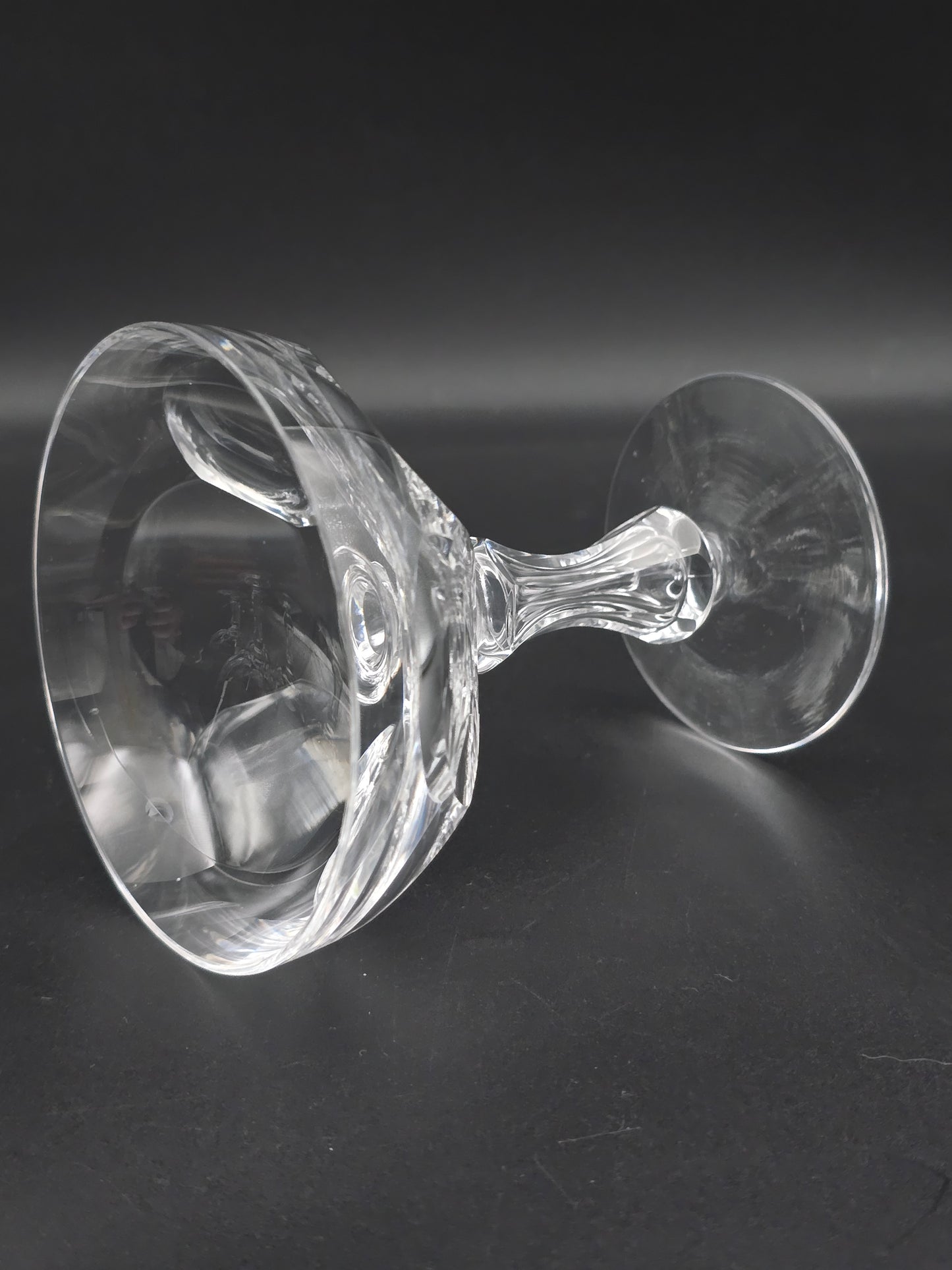Set of 8 Contemporary Crystal glass Champagne coupes 165ml