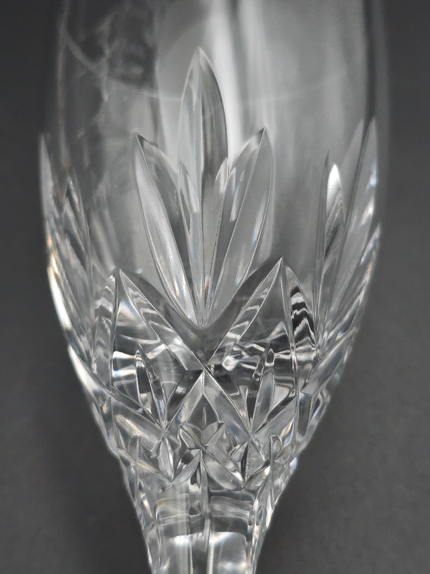 Set of 6 Royal Doulton International Crystal Champagne Flutes. Boxed 150ml.  18.5cm tall.