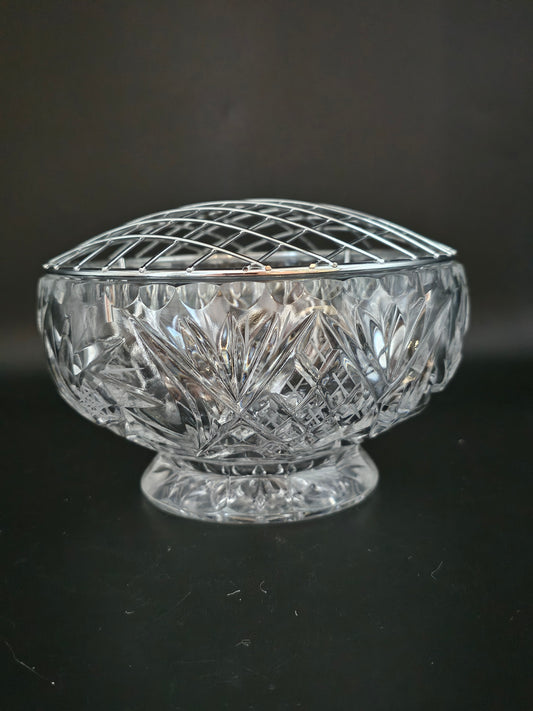 Stunning vintage Crystal Rose Bowl. 6"