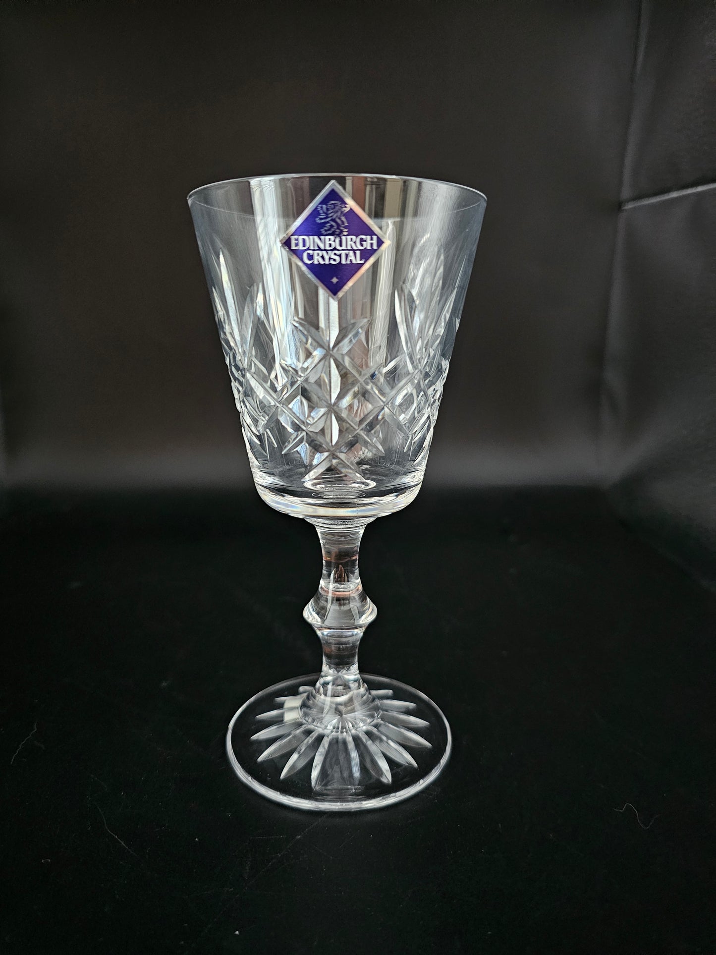 Edinburgh Crystal set of 6 Wine Glasses. Lomond Pattern. Boxed 200ml