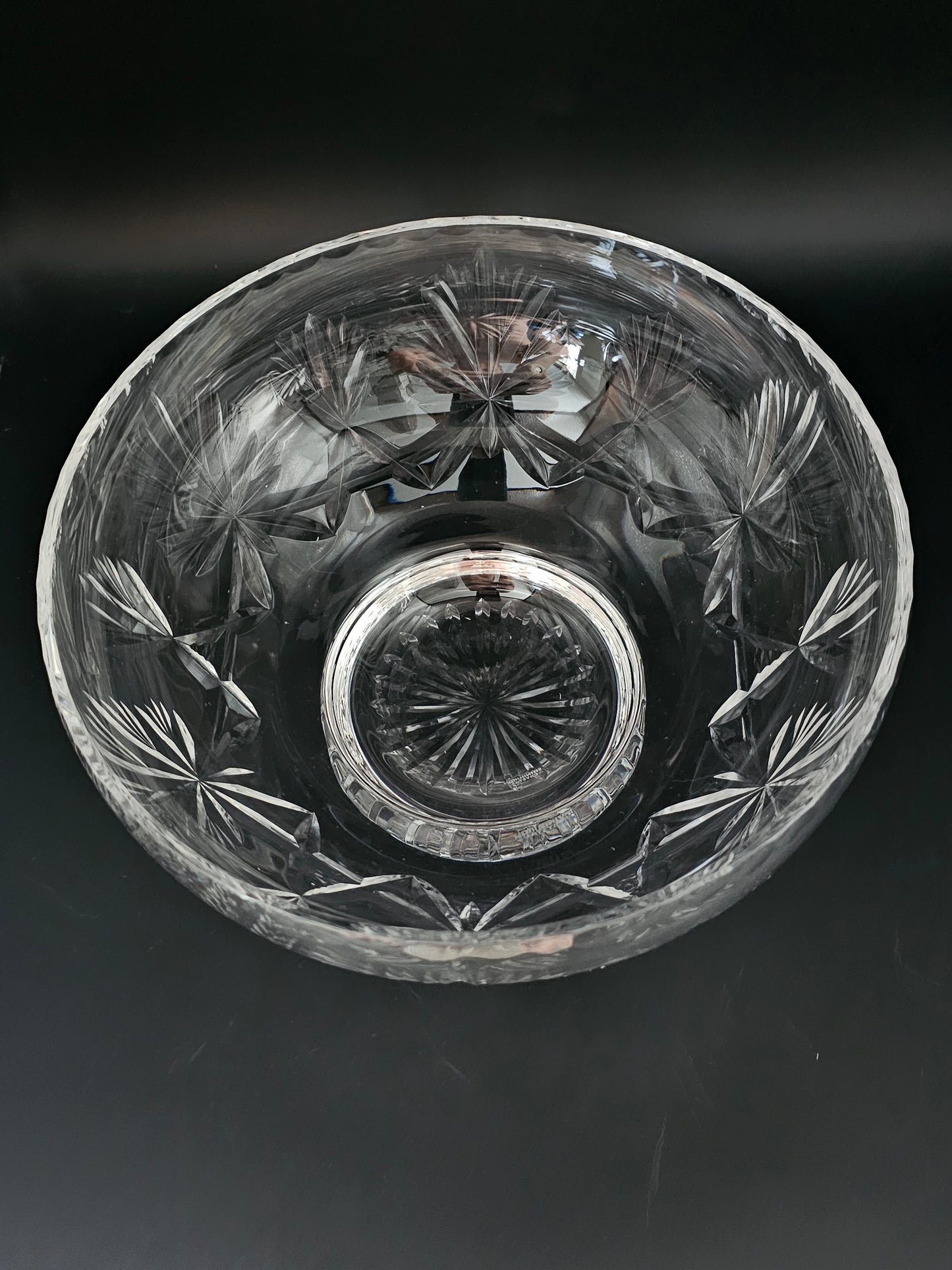 Edinburgh Crystal Glass Salad Bowl. Star Of Edinburgh Classic collection