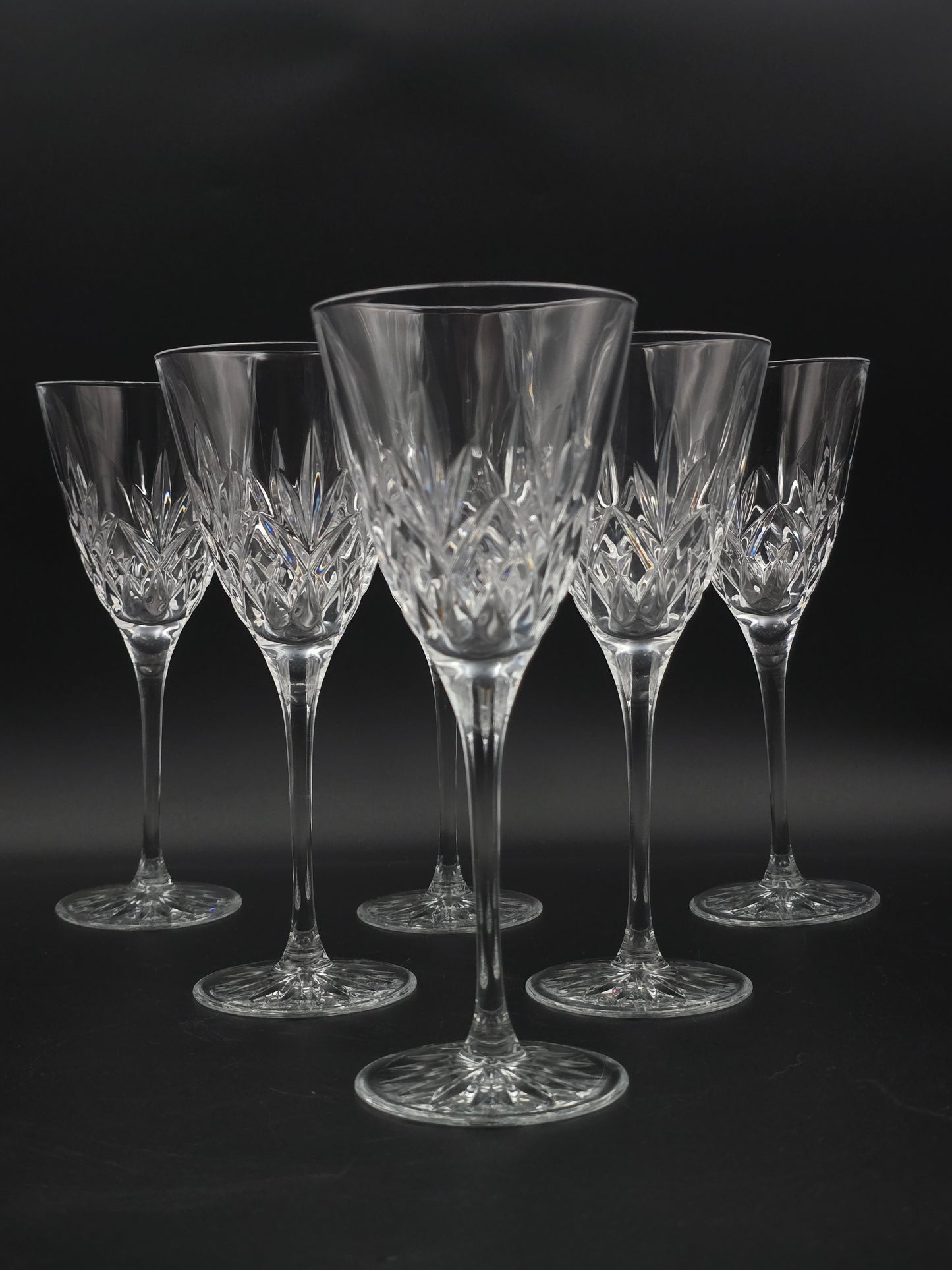 Set of 6 Edinburgh Crystal International “Romeo” Pattern Wine Glasses – 200 ml Lead Crystal, Star‑Base, Slender Stem, Maker’s Mark