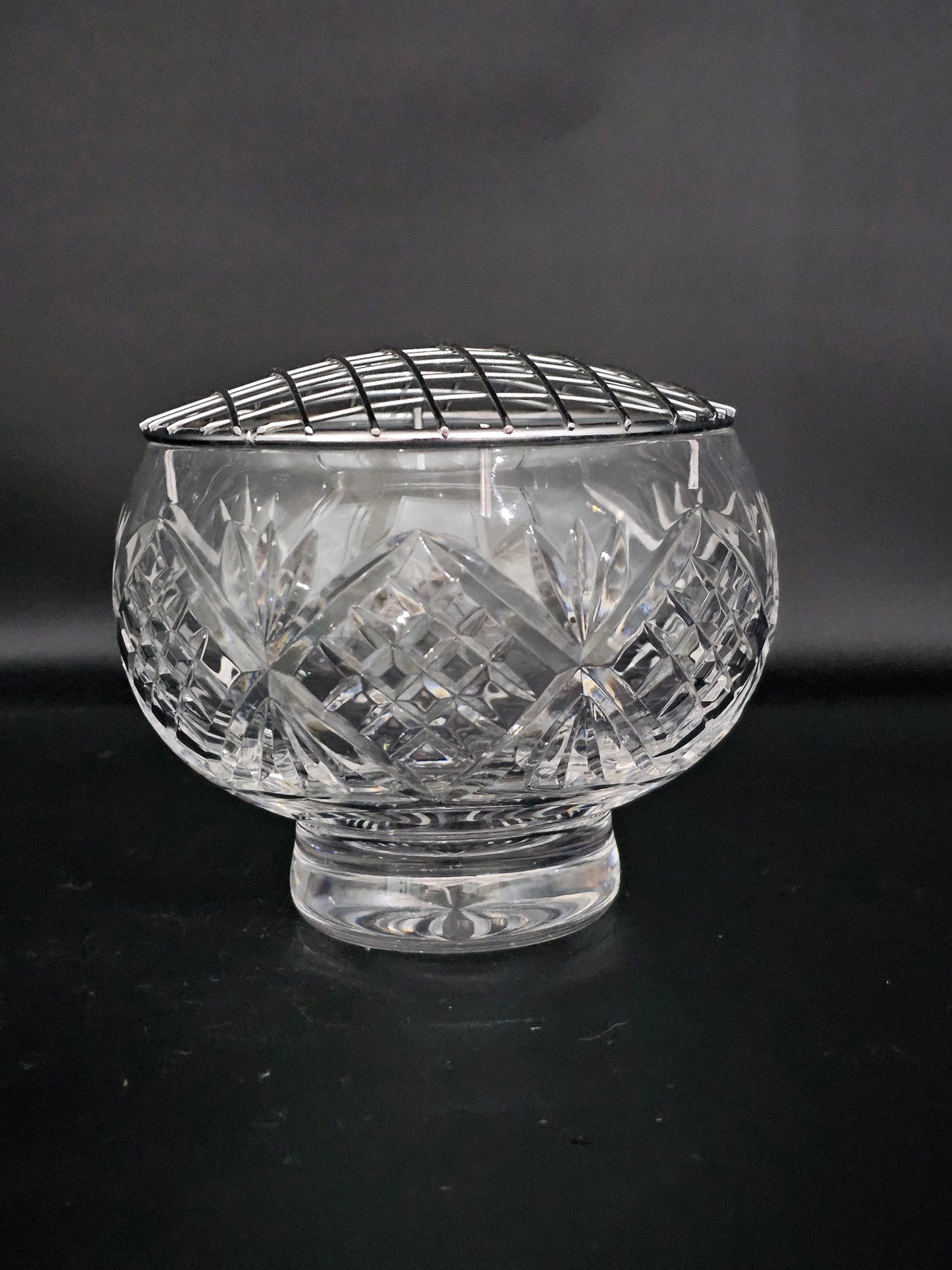 Small Crystal Rose Posy Flower bowl 12.5cm wide