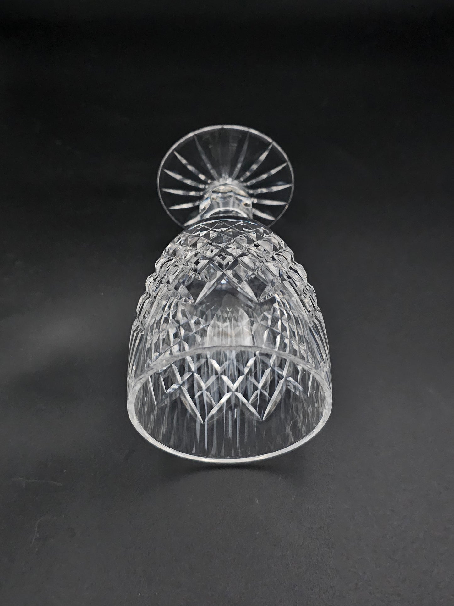Set of 6 Beautiful cut Crystal wine goblets Tyrone Crystal Sperrins Pattern 175ml