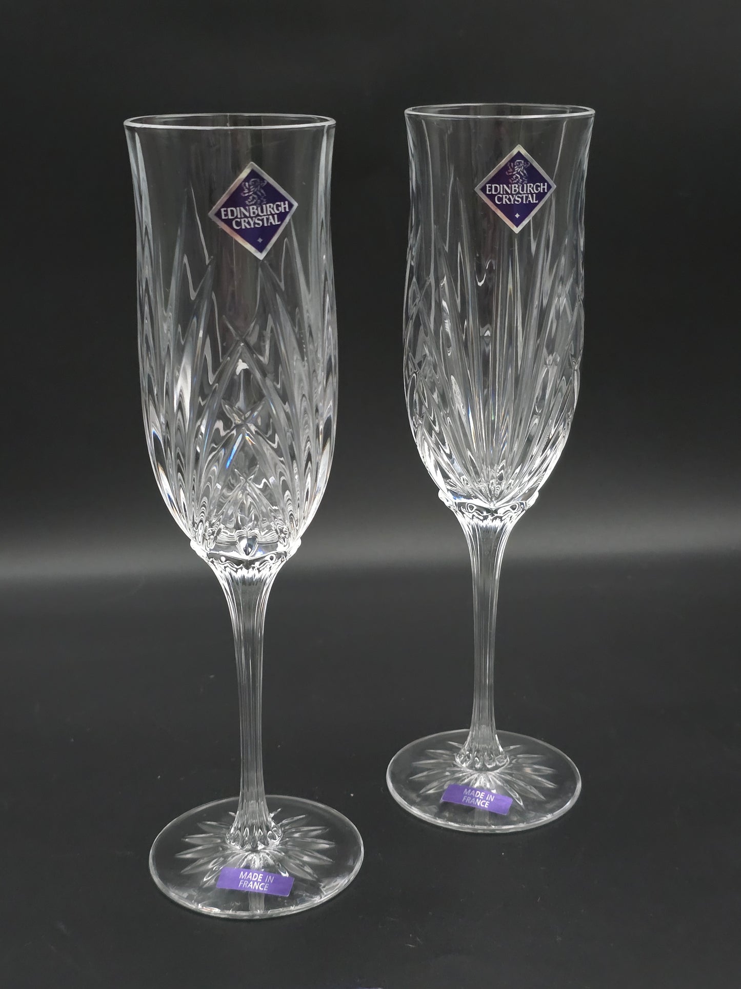 Pair of Edinburgh Crystal Champagne Flutes. 160ml. Boxed