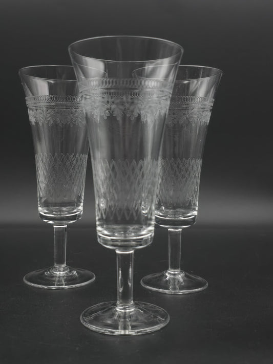 Lady Hamilton Pall Mall Edwardian Crystal Champagne Flutes – Set of 3 | Short Stem | 165ml | c.1910s – Antique Elegance