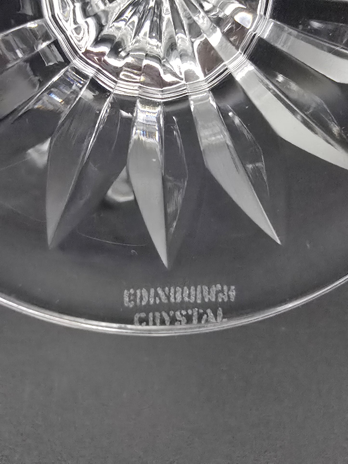 Set of 6 Edinburgh Crystal Tay Wine Glasses 275ml – Boxed, Unused, With Stickers – Textured Stem, Star Cut Base – 19cm Tall