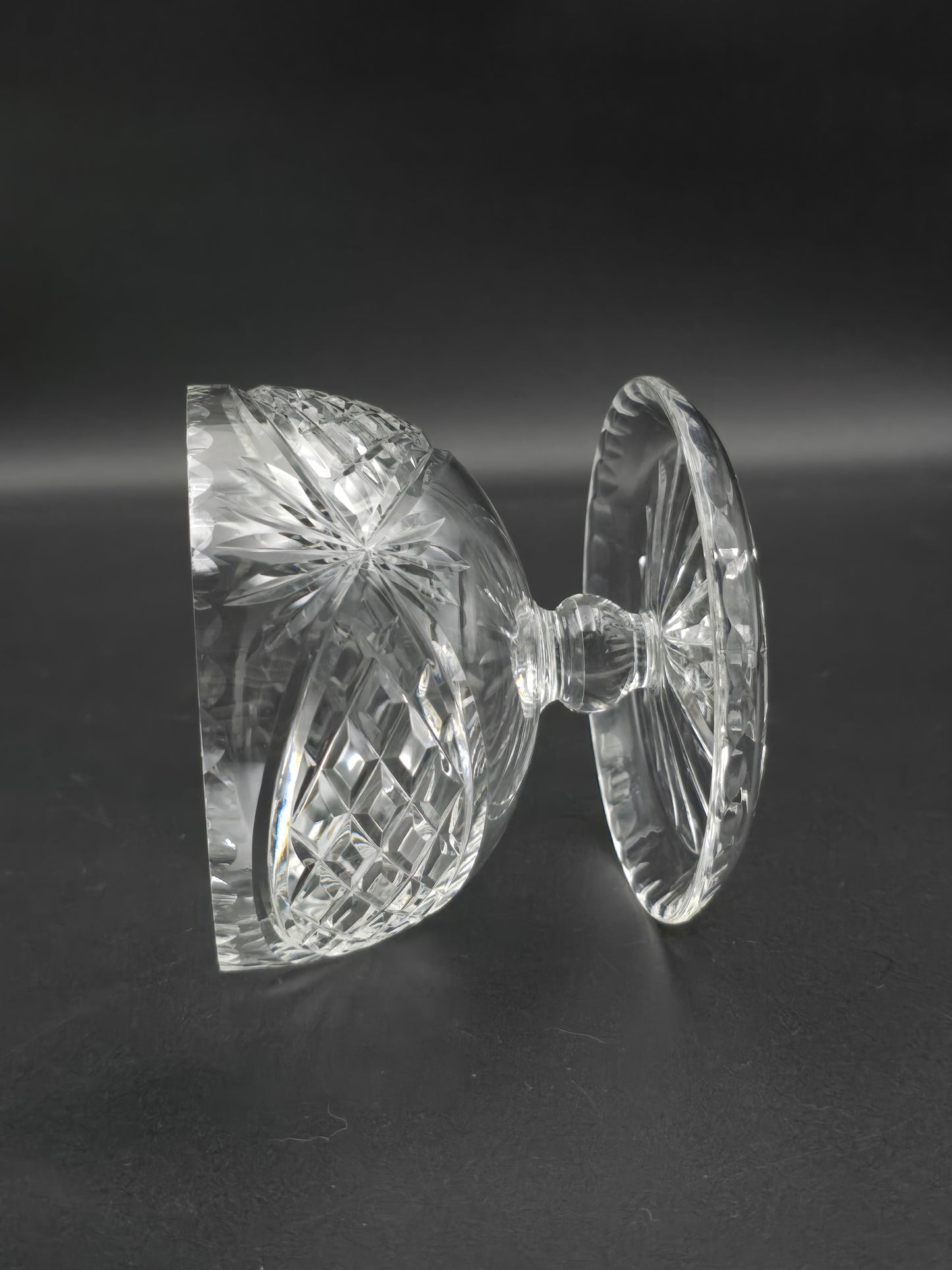 Beautiful vintage set of 6 Lipped Crystal starter or dessert saucer bowls