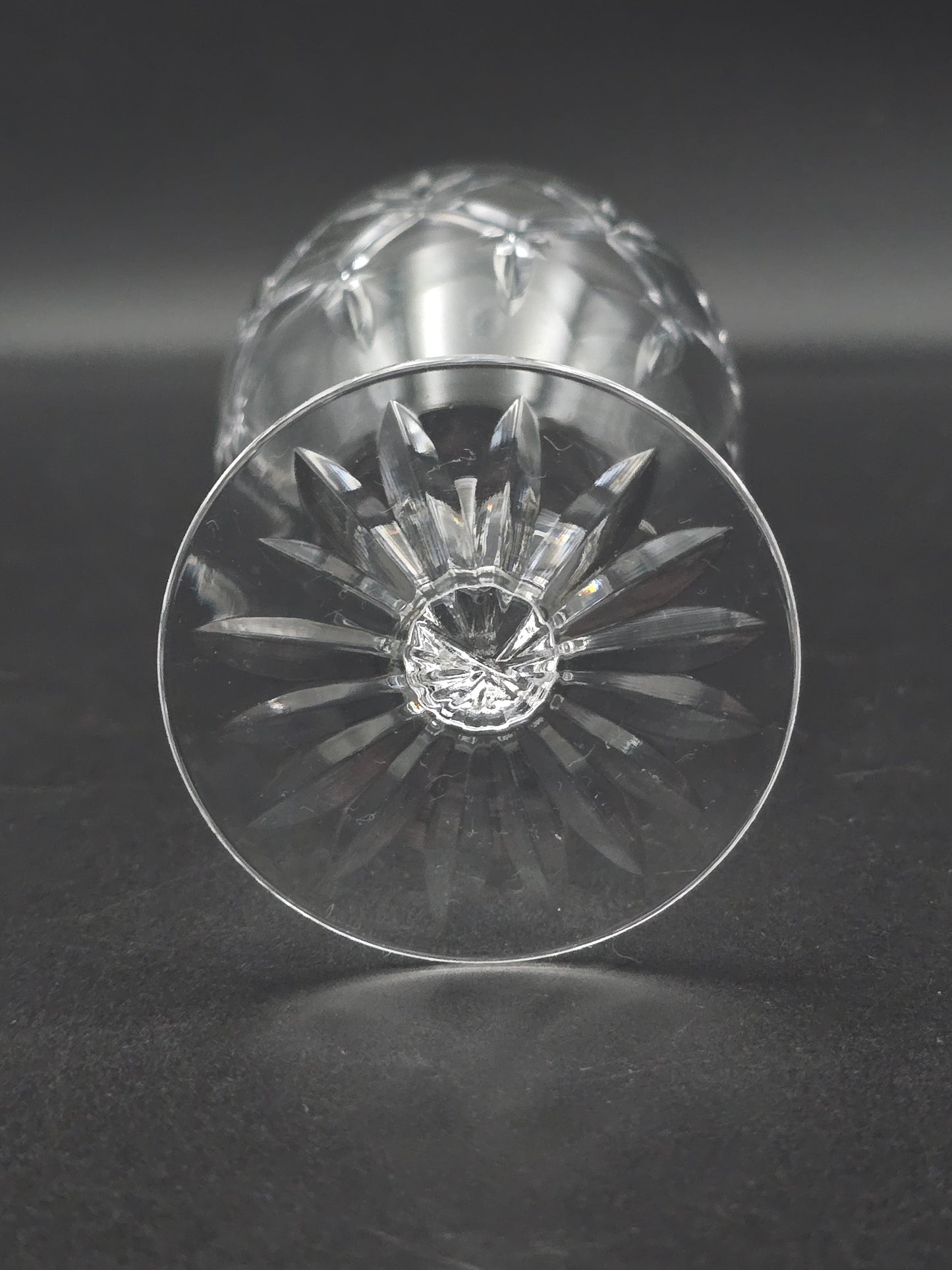 Beautiful vintage set of 6 Crystal wine glasses. 200ml