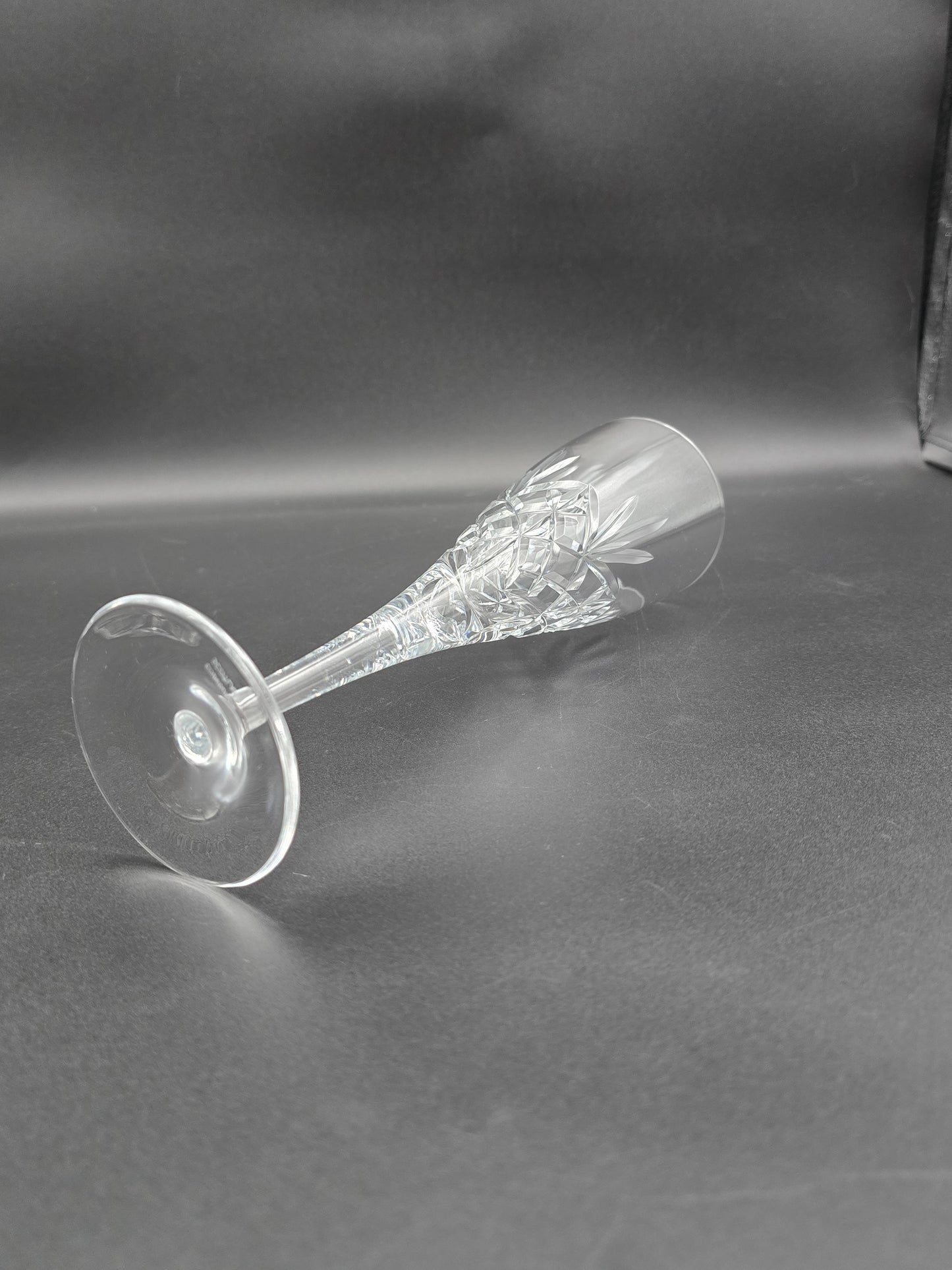 Set of 4 Large Edinburgh Crystal Glenshee Pattern Champagne flutes, Boxed 200ml 23cm tall