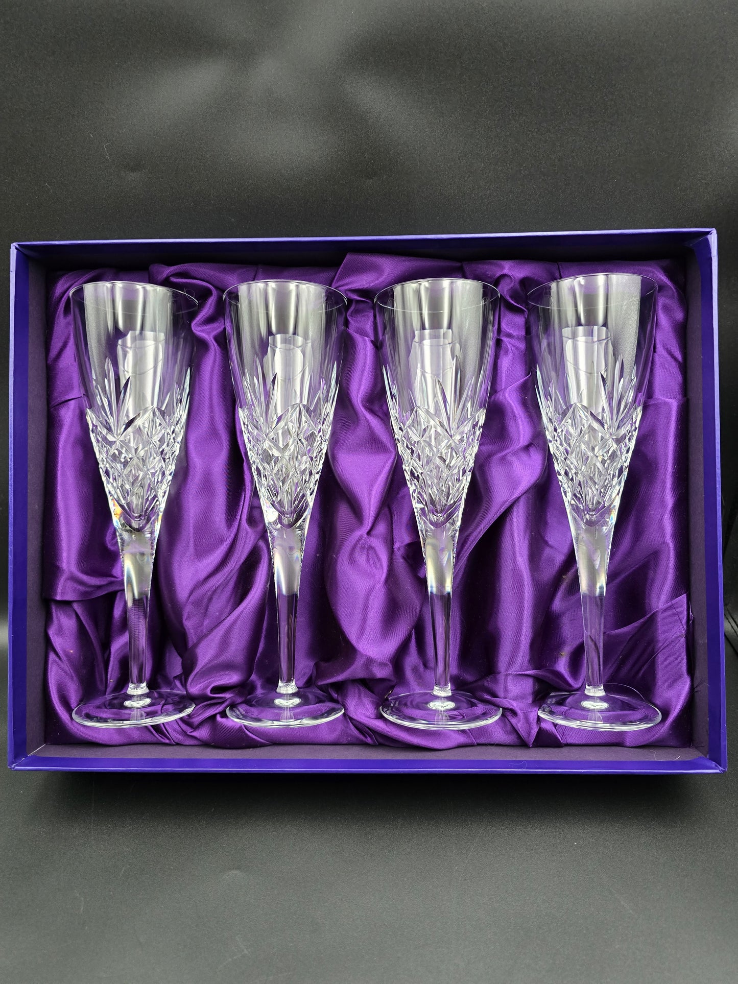 Set of 4 Large Edinburgh Crystal Glenshee Pattern Champagne flutes, Boxed 200ml 23cm tall