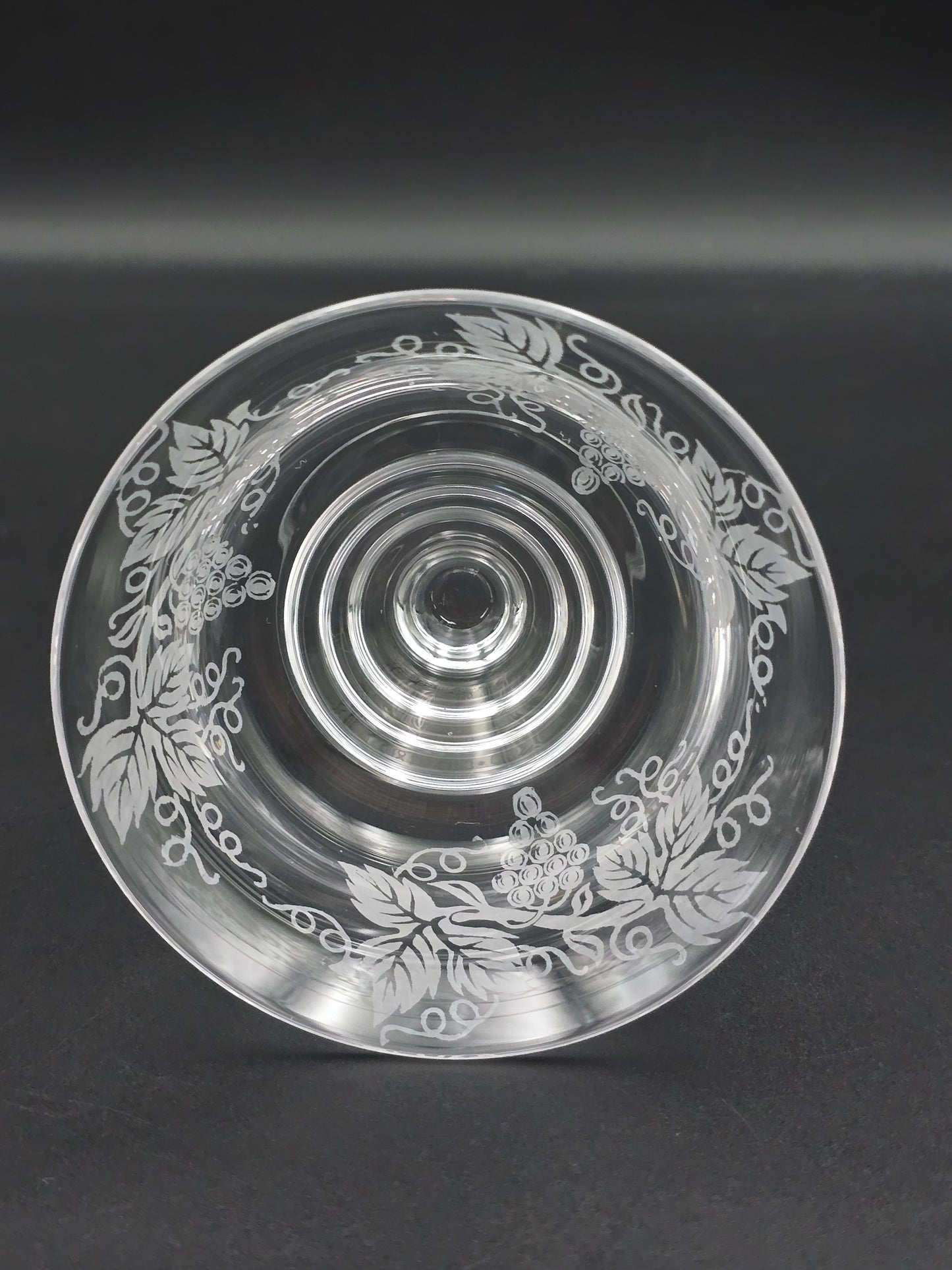 Set of 6 Crystal sundae or grapefruit bowls featuring floral etching