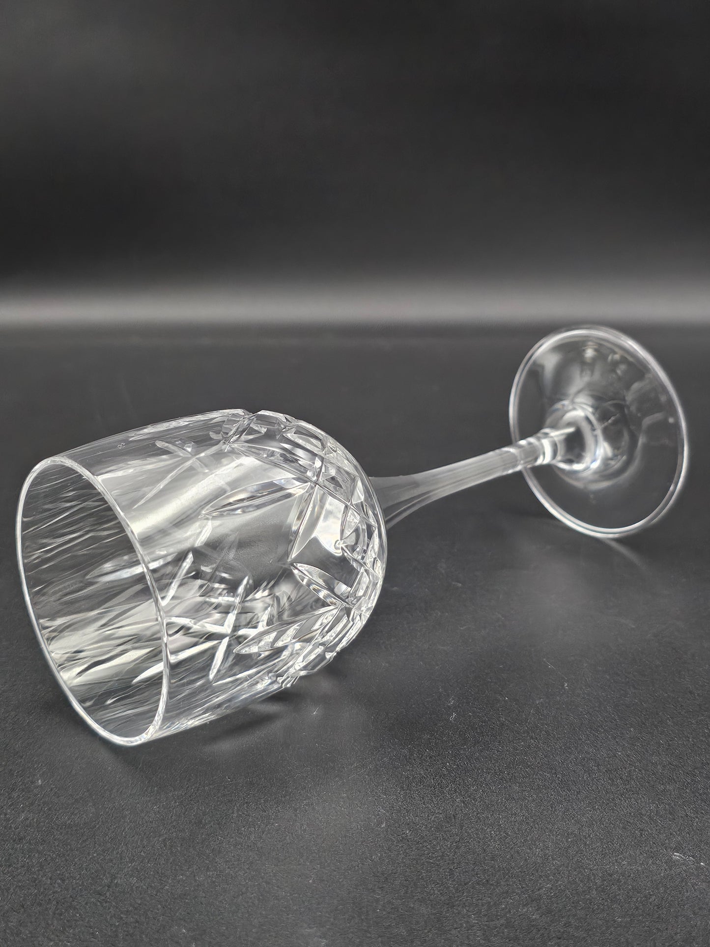 Set of 4 Long Stemmed Wine Glasses 200ml