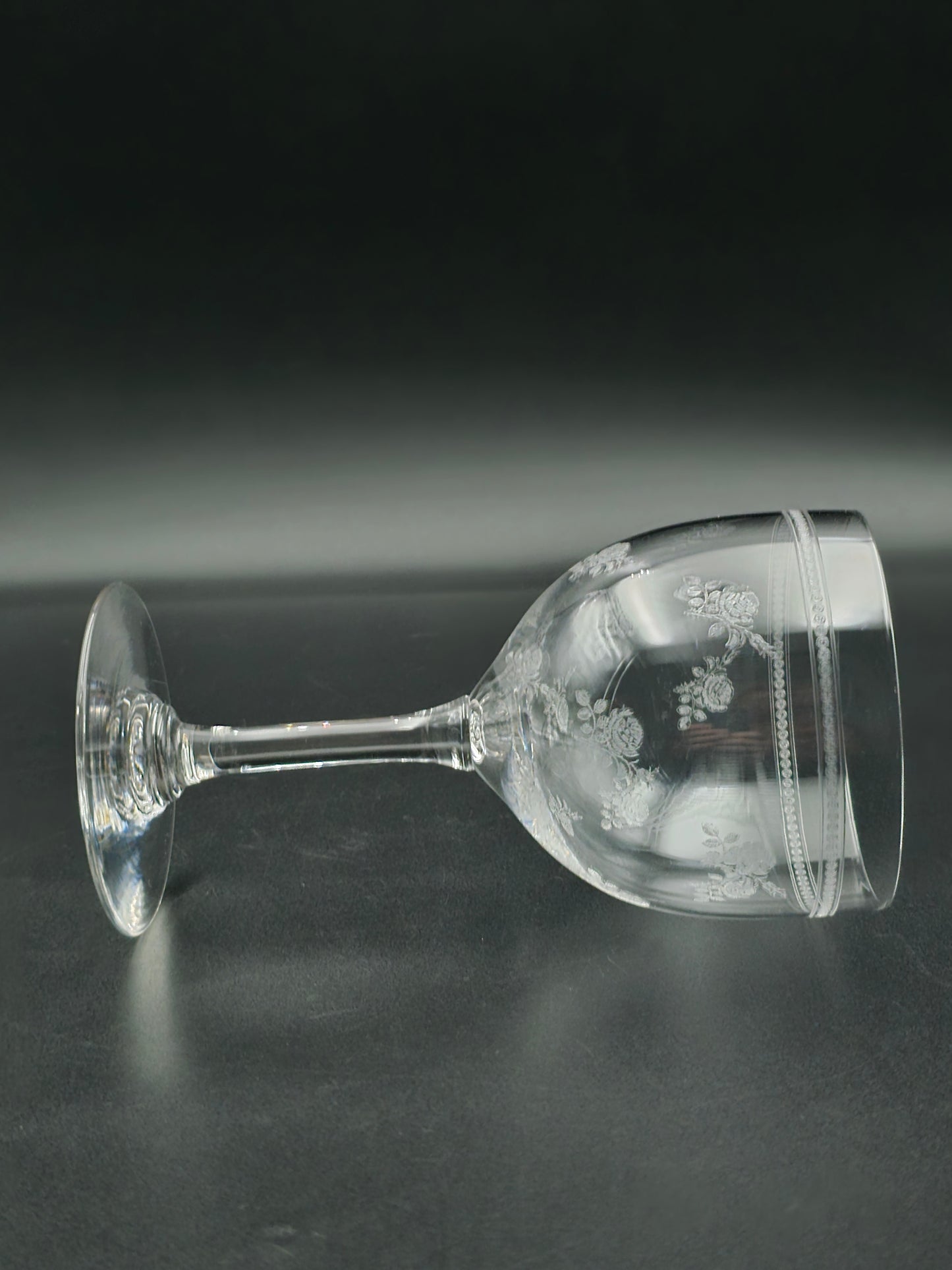 Antique Baccarat “Seme de Roses” Crystal Wine Glasses – Set of 7 Large 350ml Etched Rose Pattern Goblets c.1900 France