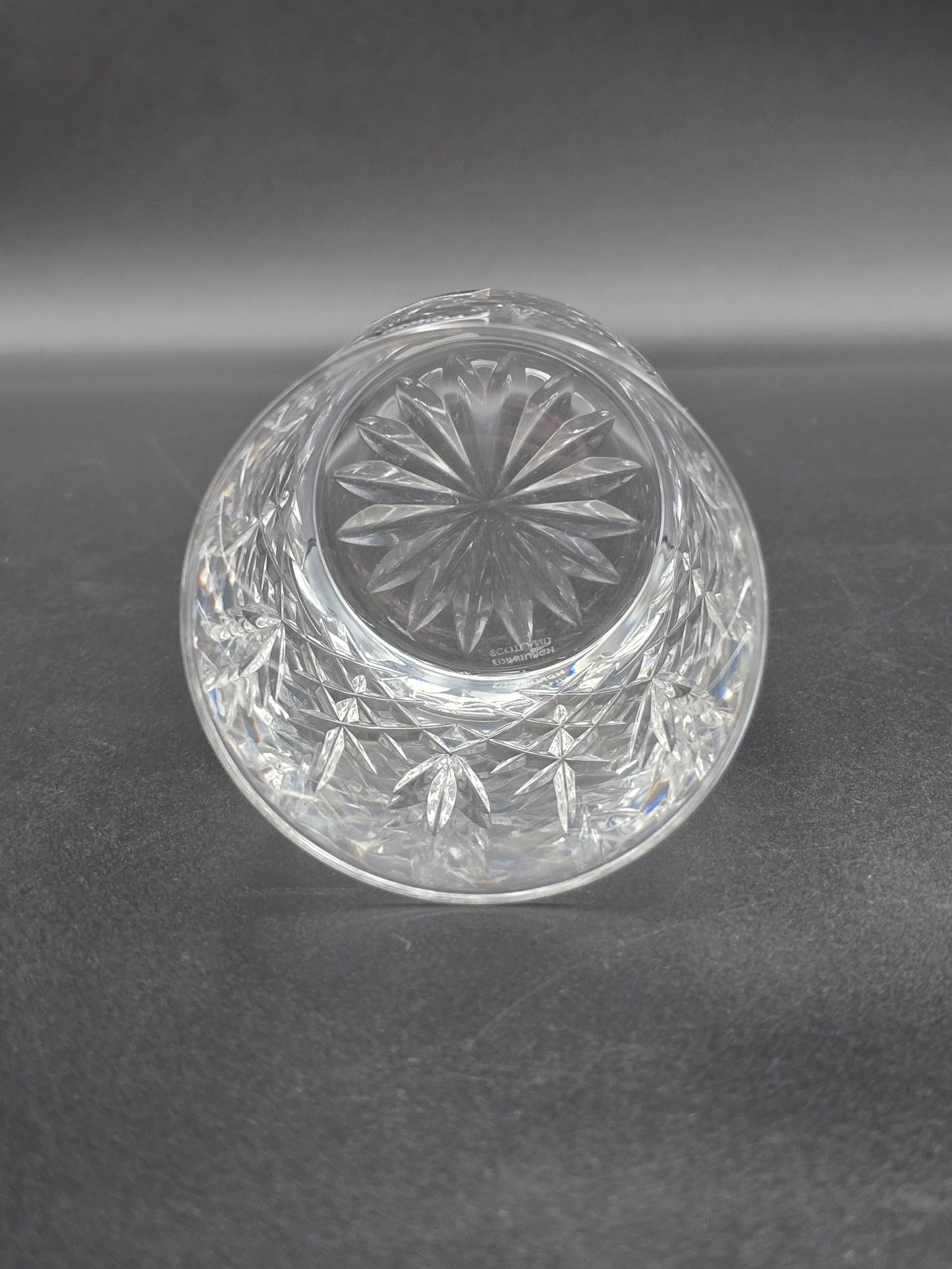 Set of 6 Vintage Edinburgh Crystal Lomond Pattern Crystal whisky tumblers. Boxed. 7oz