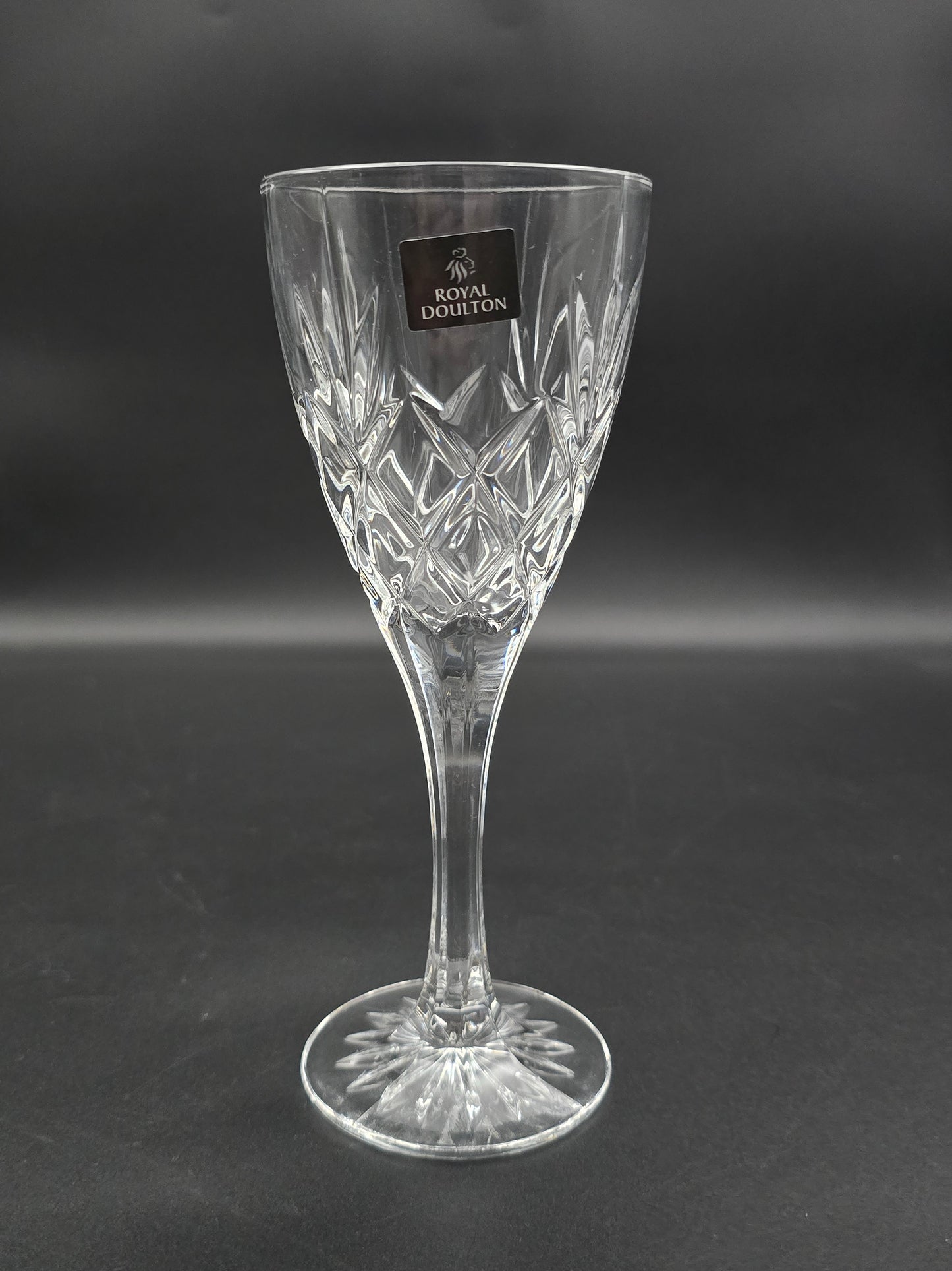 Set of 6 Royal Doulton Canterbury Pattern Crystal wine glasses. 175ml. Boxed