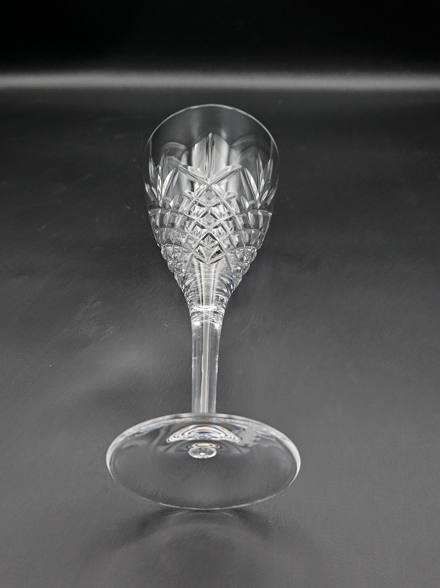 Set of 4 Royal Doulton large Crystal wine glasses 20cm tall 275ml