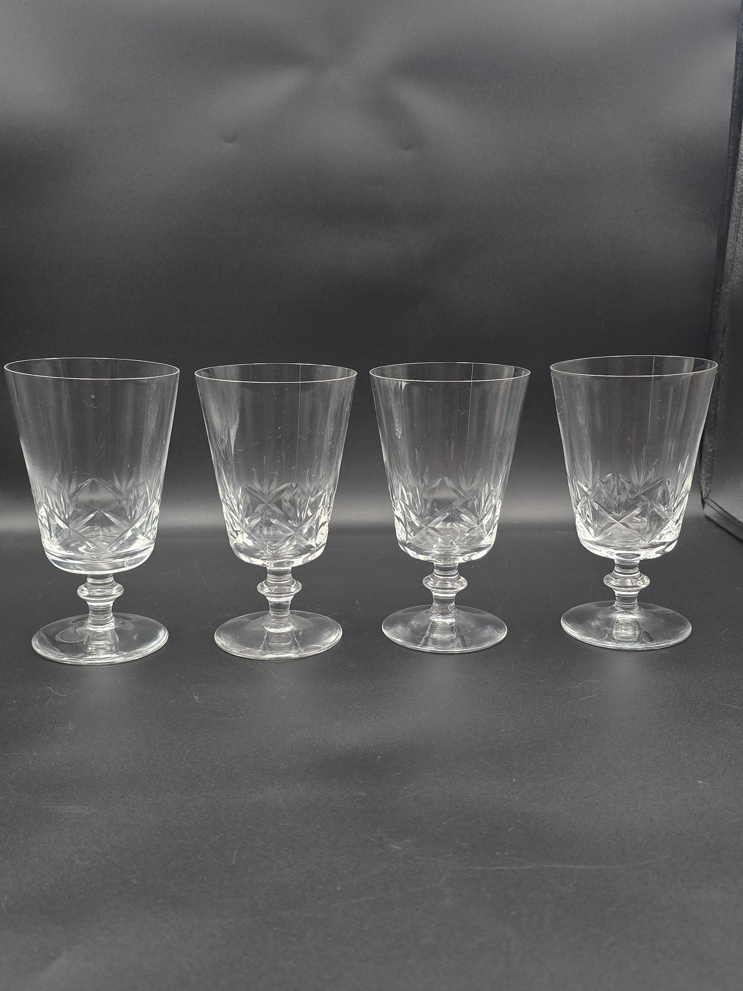 Set of 4 Large Crystal Claret wine glasses. 375ml.