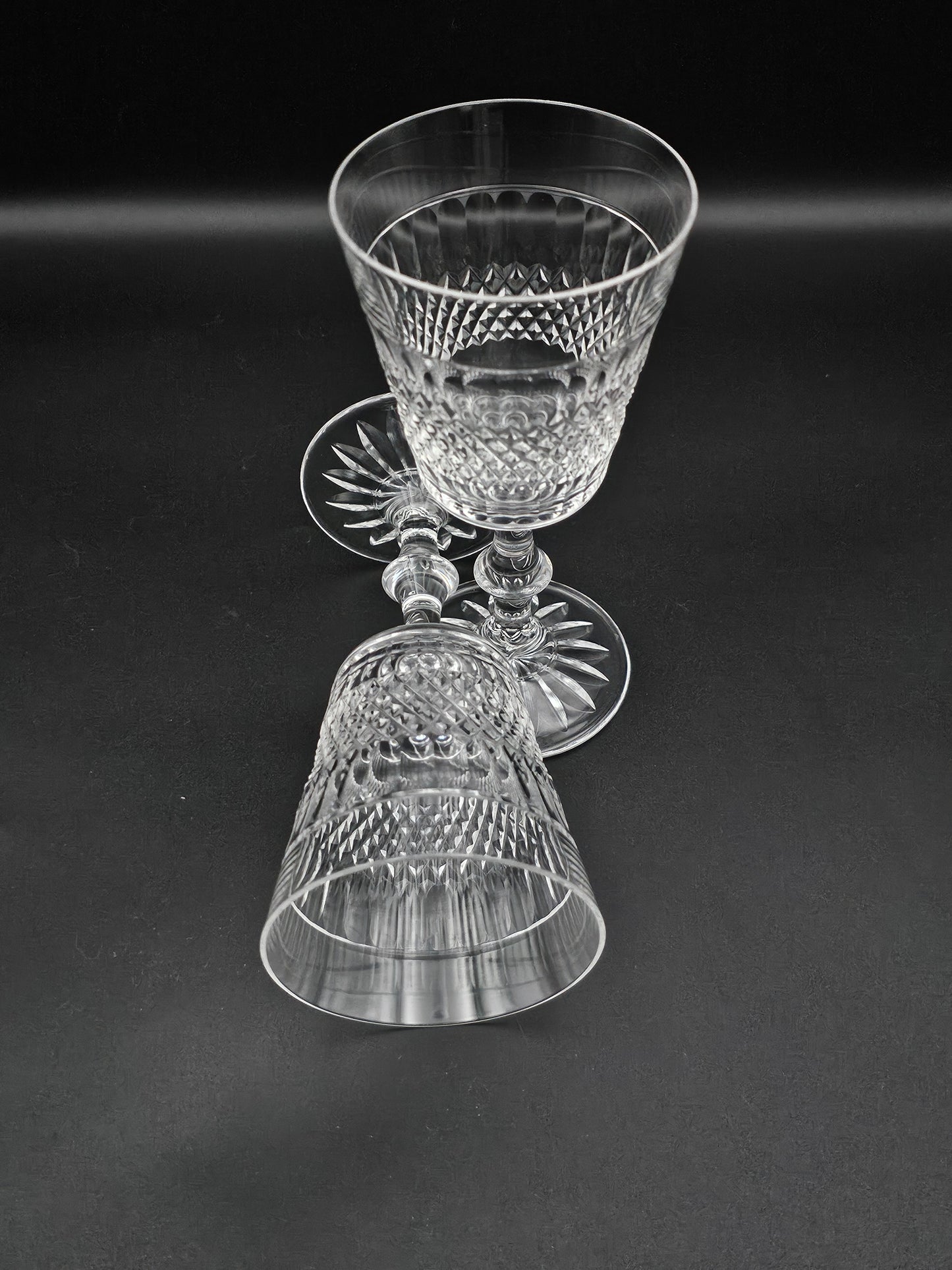 Pair of Edinburgh Crystal Cameron Pattern Crystal wine glasses 175ml