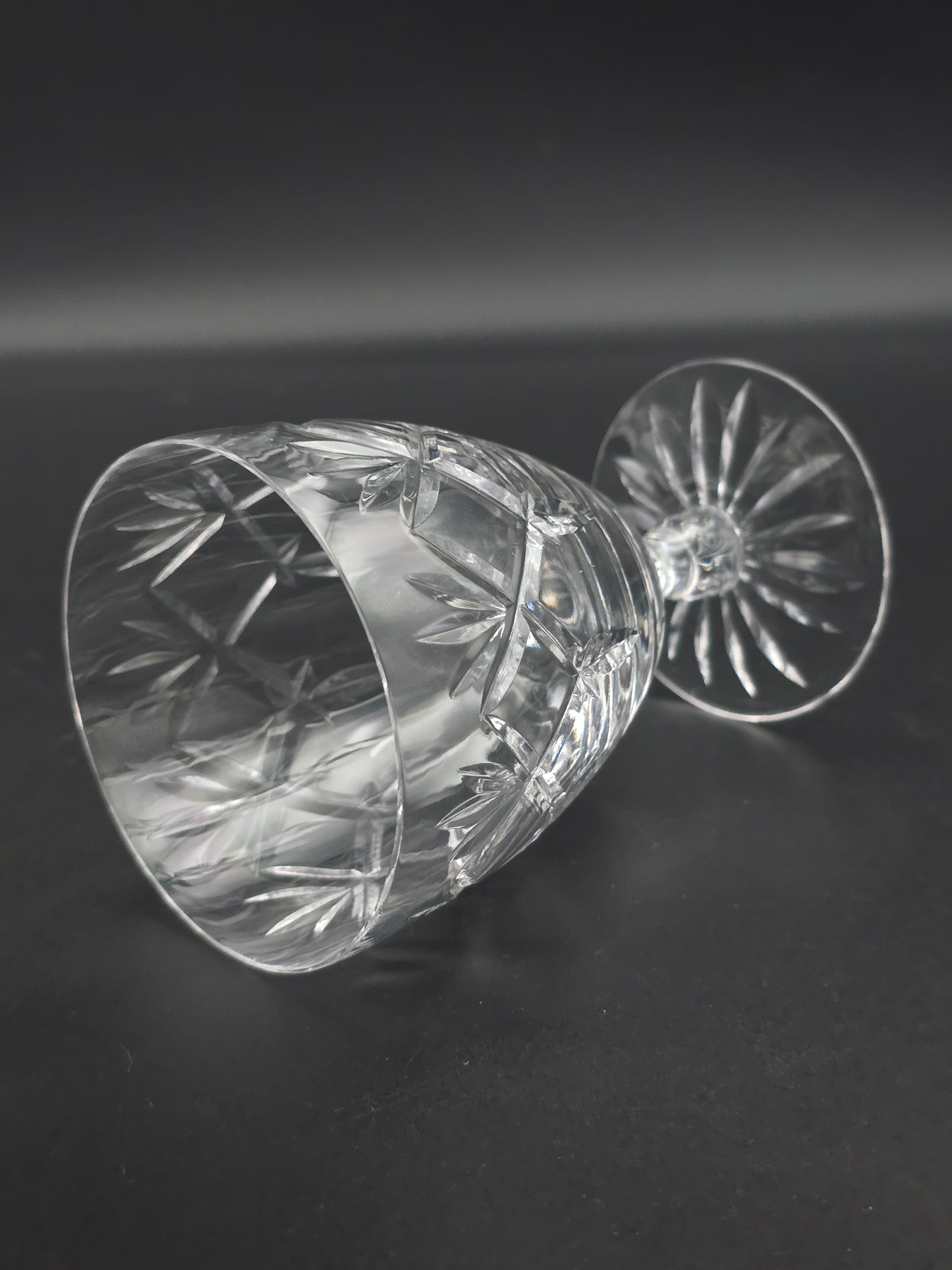Beautiful vintage set of 6 Crystal wine glasses. 200ml