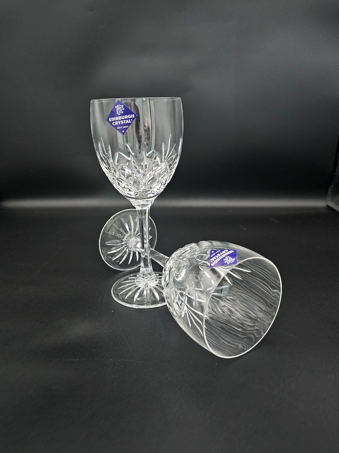 Pair of Edinburgh Crystal Tay Pattern Wine Glasses. 275ml. 19cm tall. Boxed.
