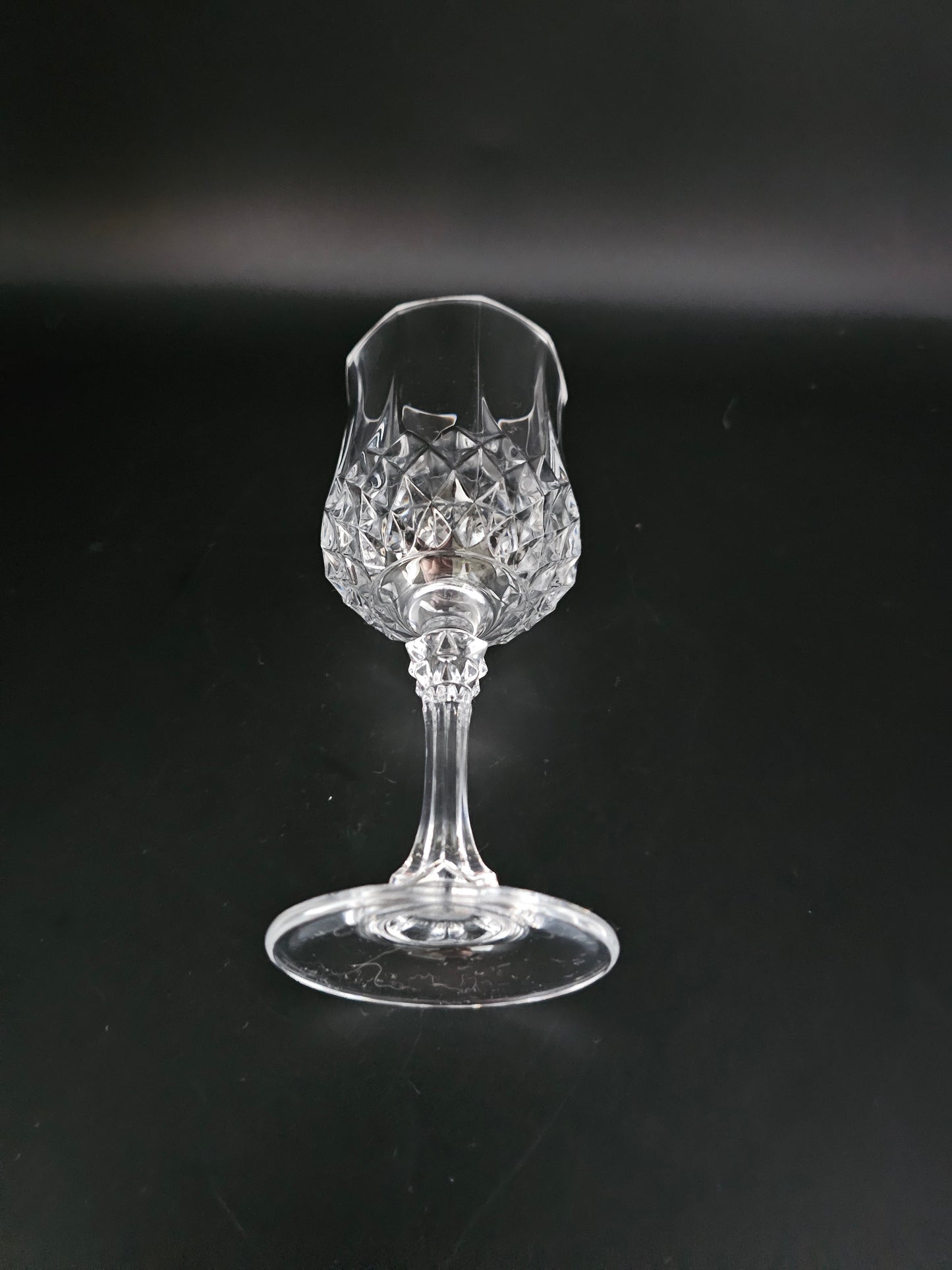 5 Crystal Wine Glasses. 175ml. 16.5cm tall