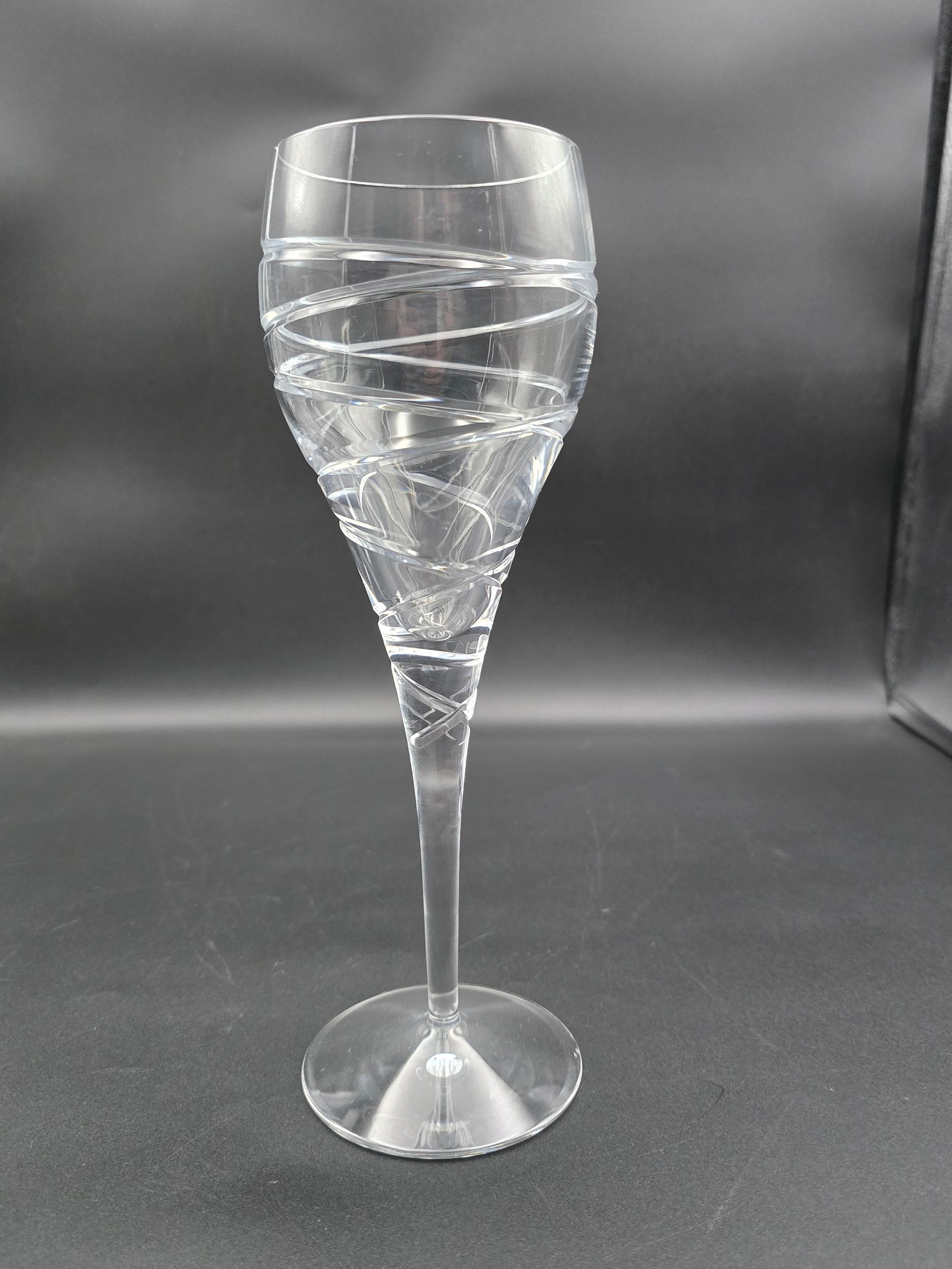 Set of 4 Large Crystal Wine Glasses 350ml 25cm tall.
