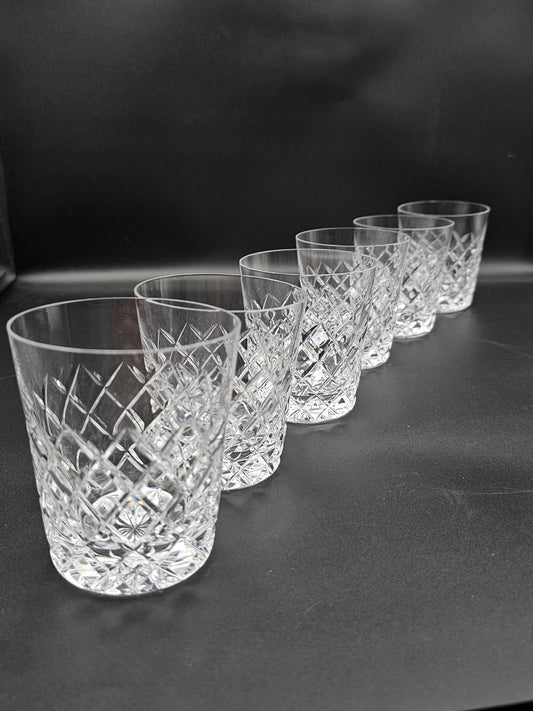 Stunning set of 6 thin rimmed Crystal tumblers. 200ml