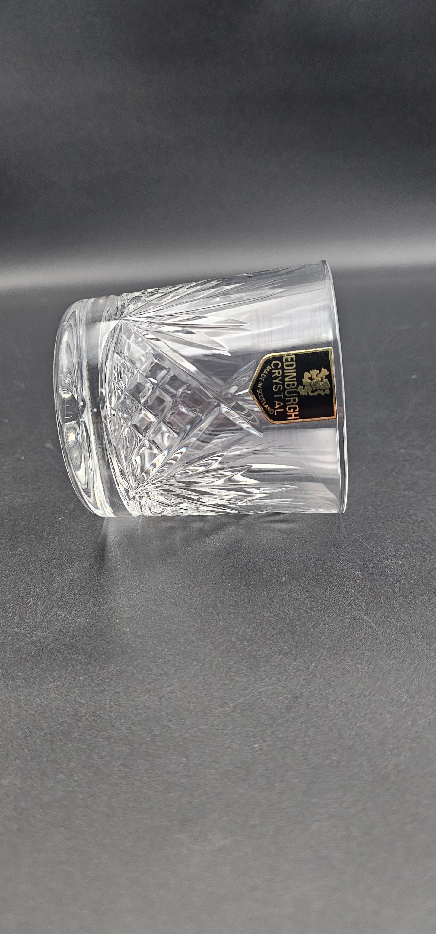 Set of 4 Edinburgh Crystal Sutherland Pattern Crystal Tumblers in satin lined presentation box 9oz