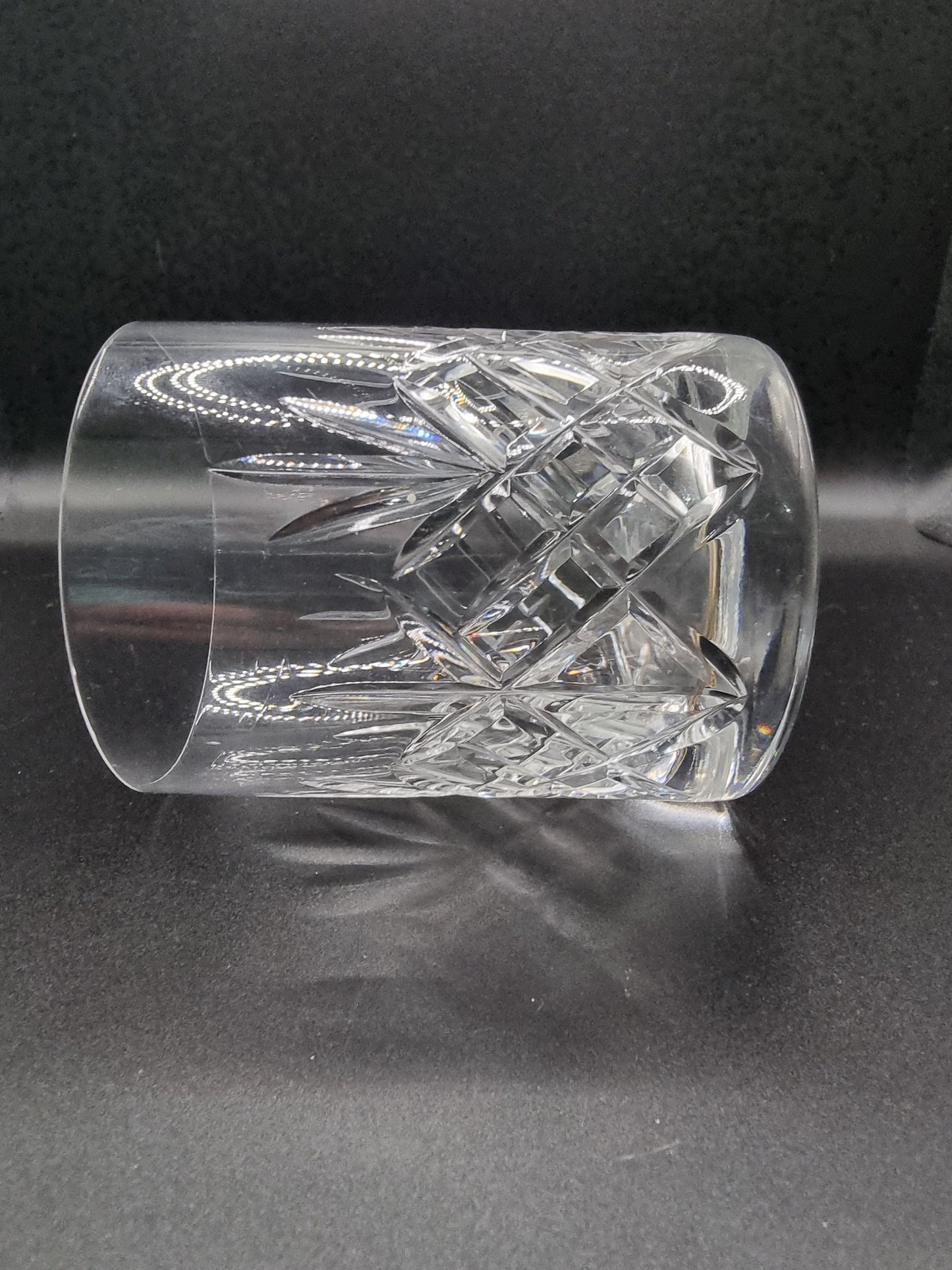 Single Crystal Glass Tumbler