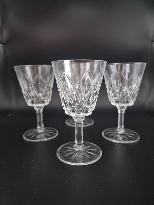 Vintage Set of 4 small Crystal wine glasses