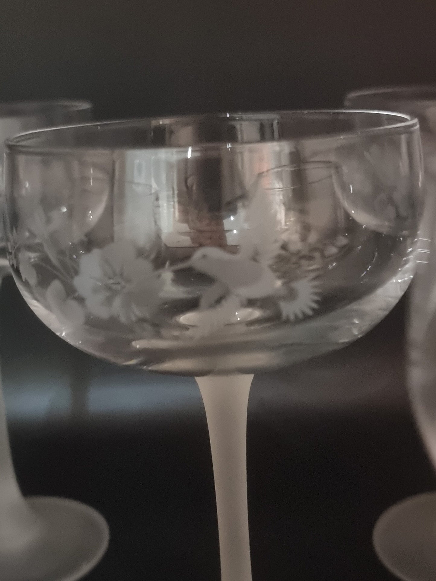 Stunning vintage Avon hummingbird Crystal champagne coupes - Set of 5