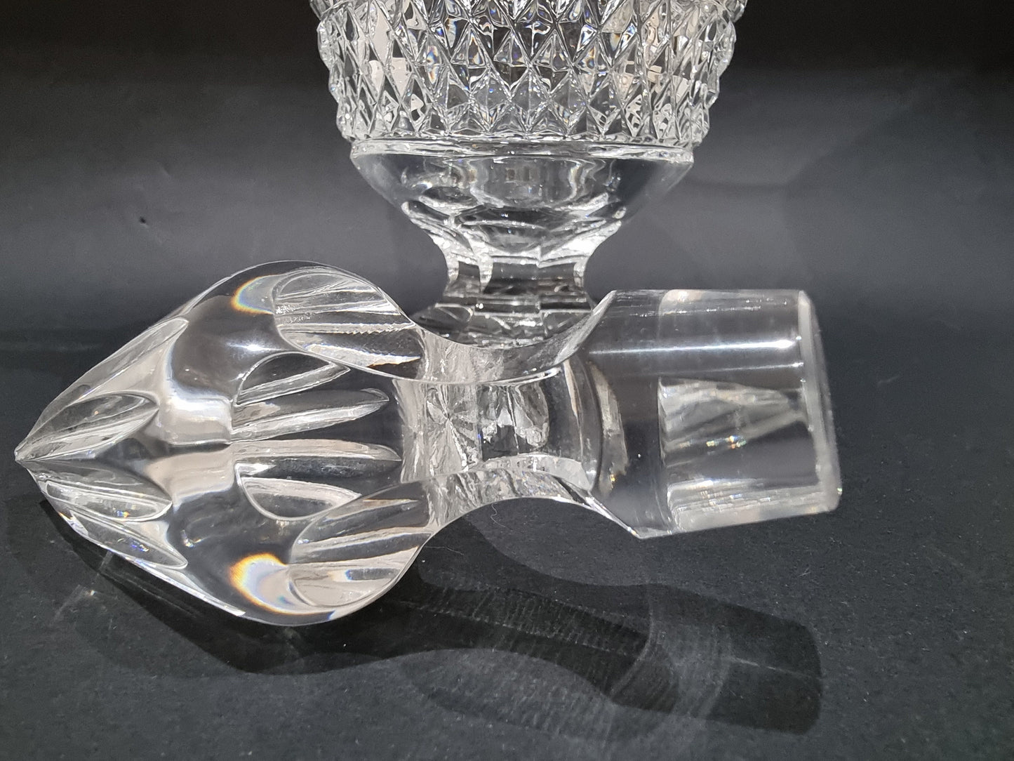 Stunning vintage Crystal Glass Wine Decanter